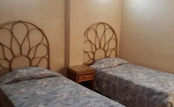 Twin Room in Hotel Canadá Twin Room in Hotel Canadá