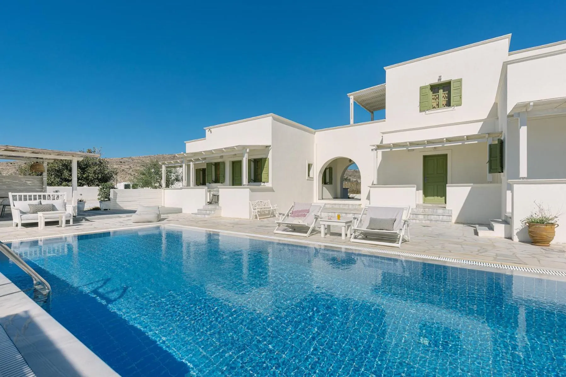 Swimming pool in Ambeli Apartments