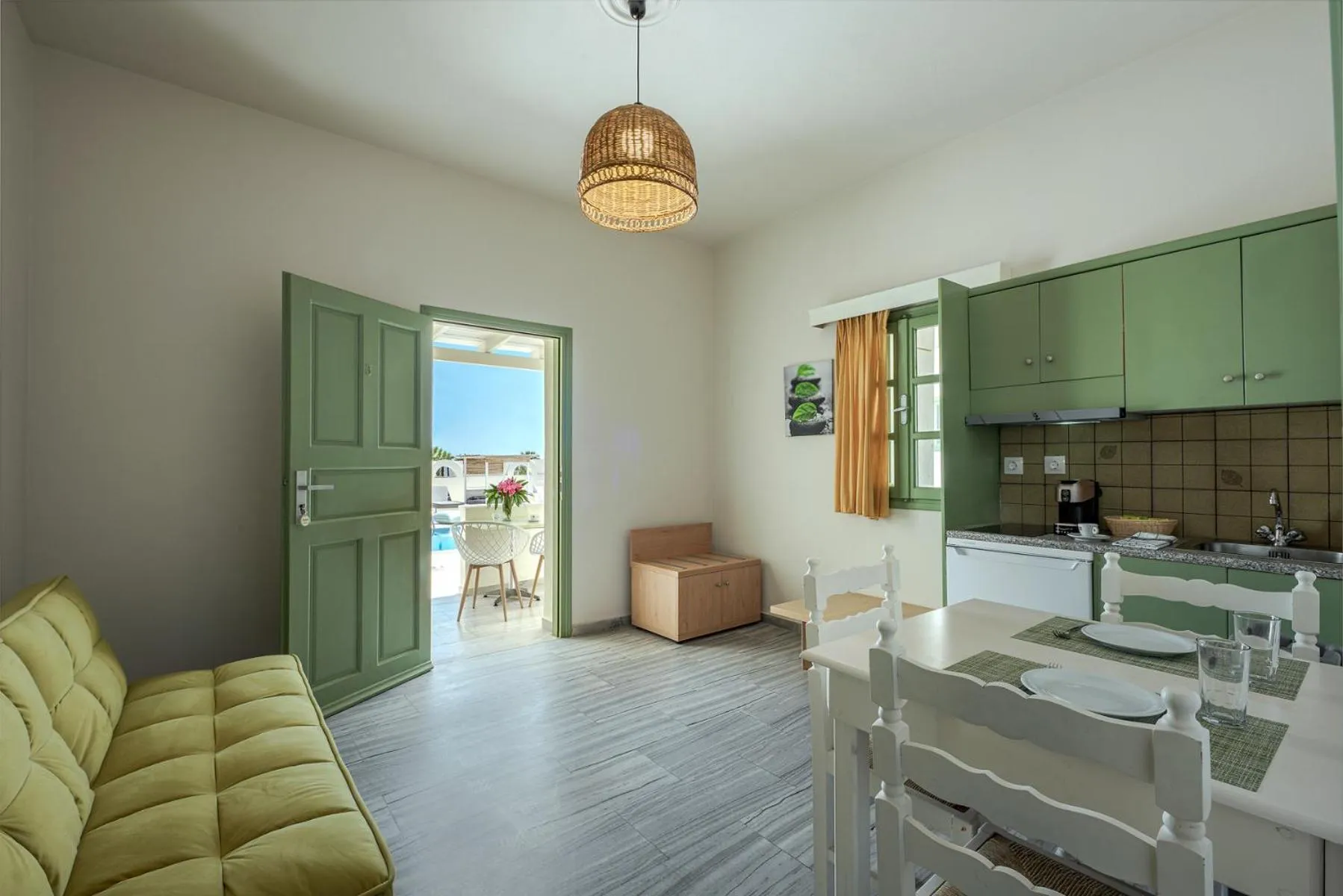 Kitchen or kitchenette in Ambeli Apartments