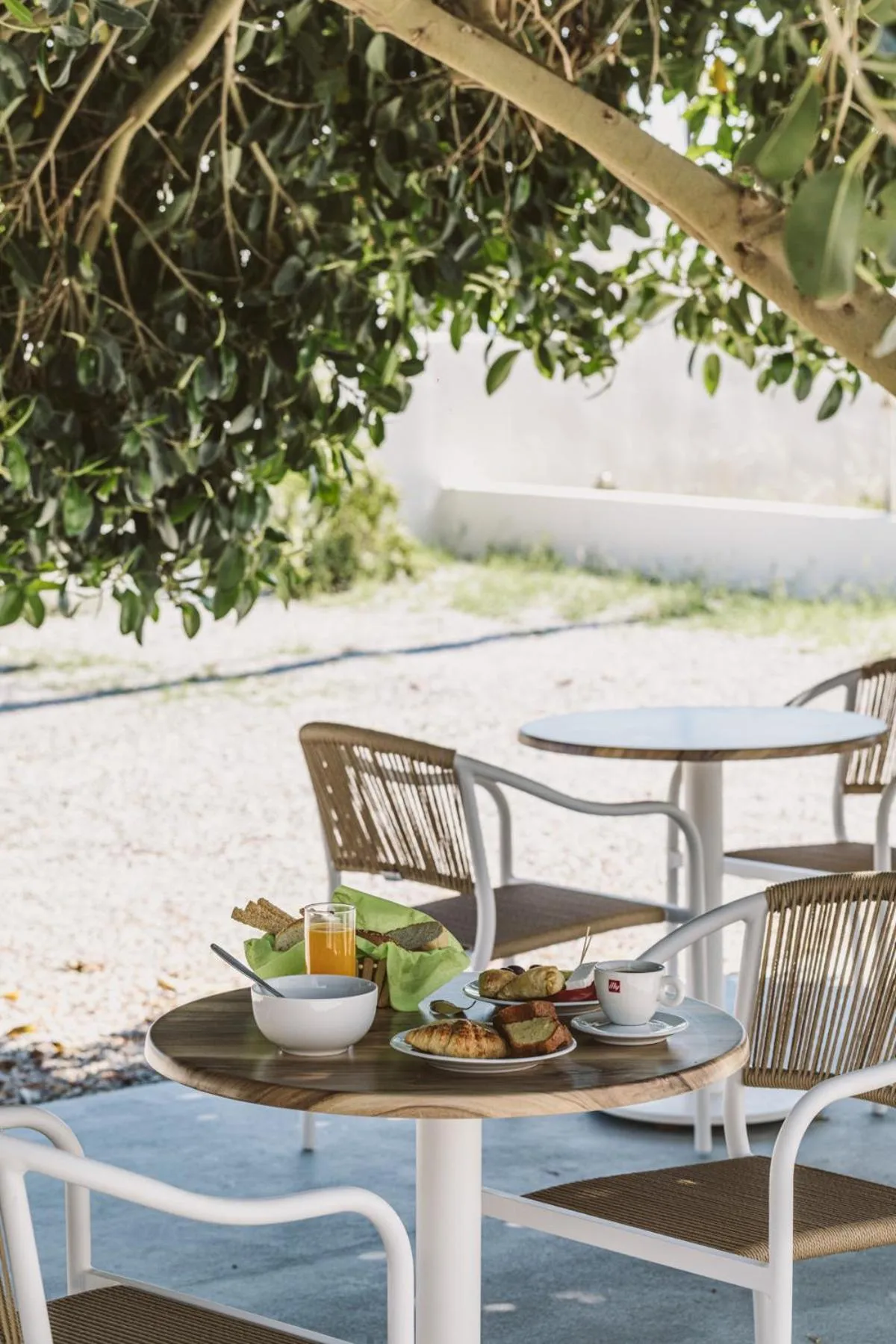 Breakfast in Ambeli Apartments