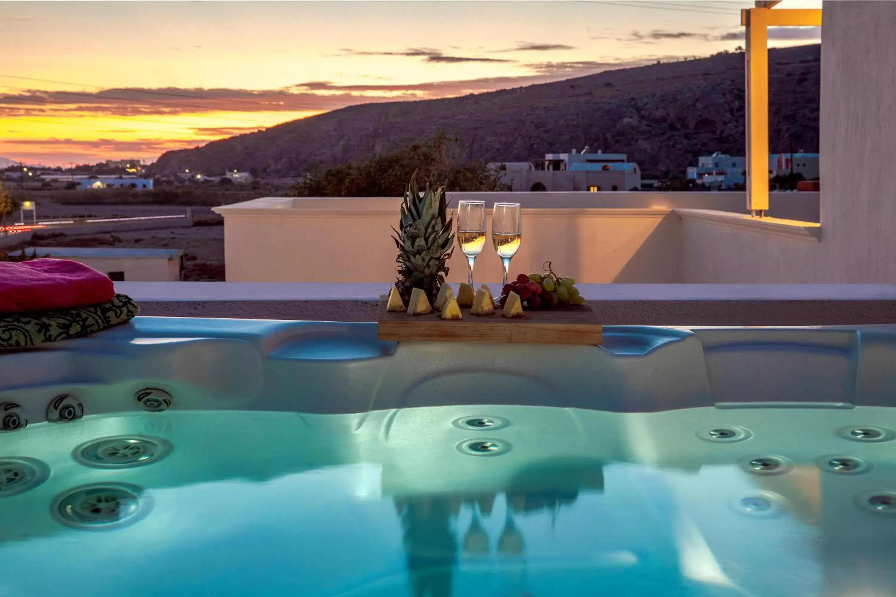 One-Bedroom Apartment with Outdoor Jacuzzi in Ambeli Apartments One-Bedroom Apartment with Outdoor Jacuzzi in Ambeli Apartments