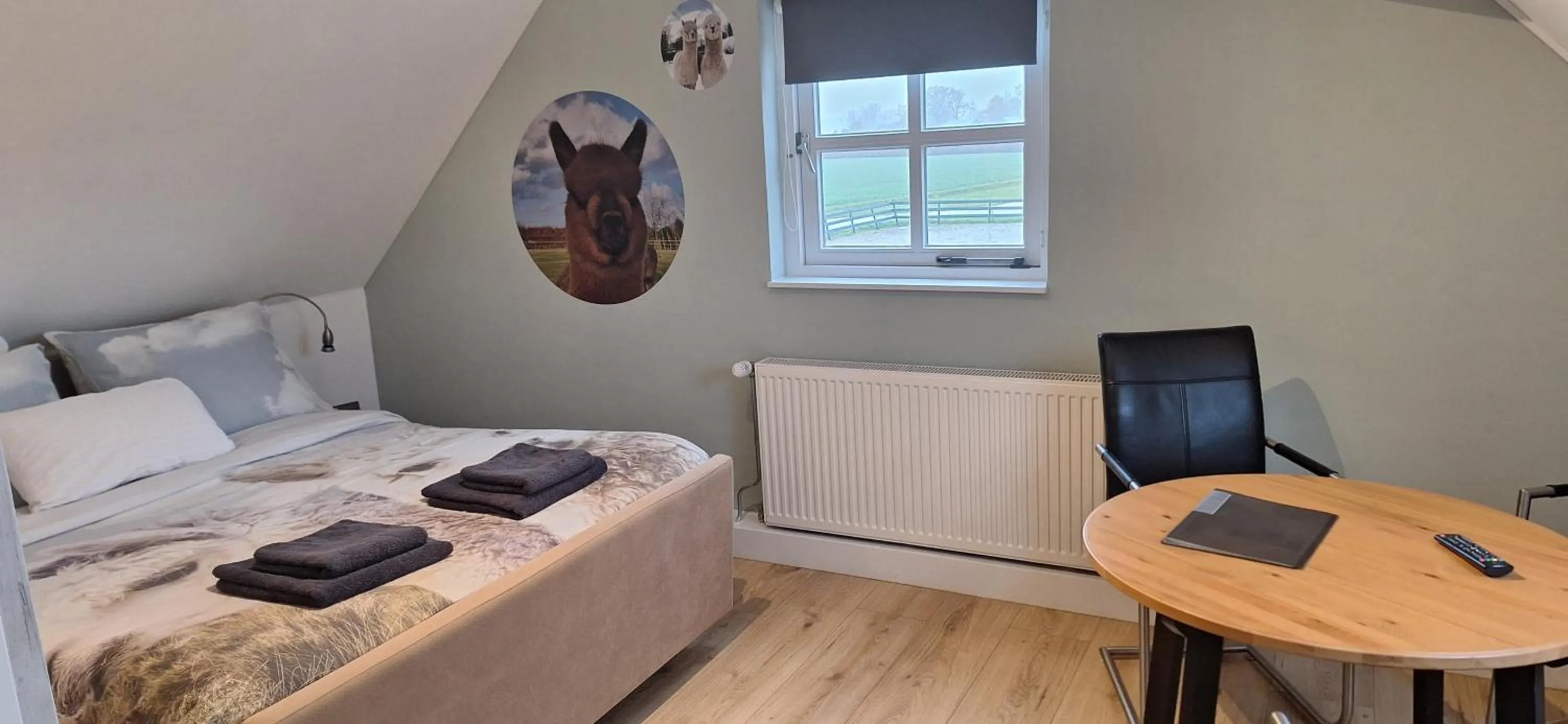 Bedroom, Bed in B&B De Raamberg