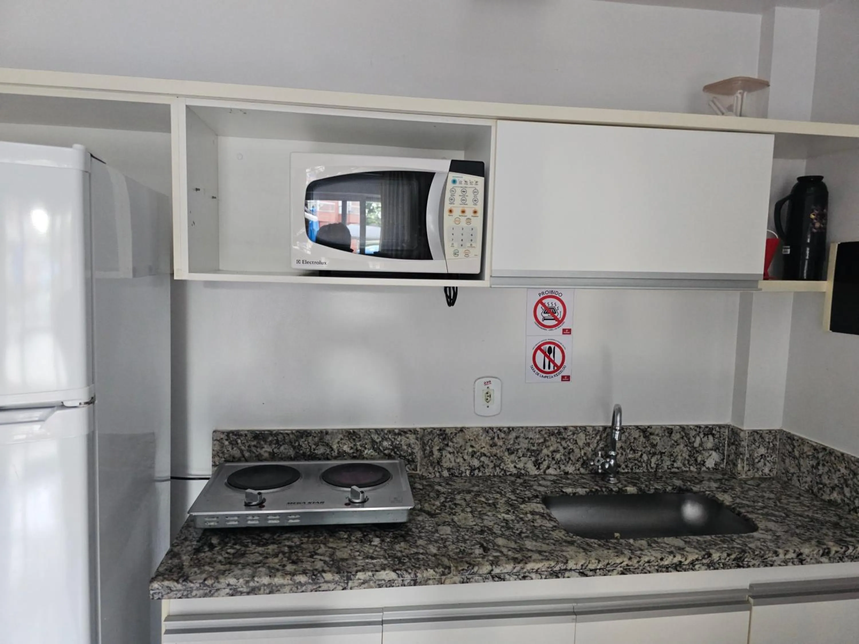 stove in PARQUE AQUÁTICO Lagoa Quente, à 50m, entrada + barata, apto particular