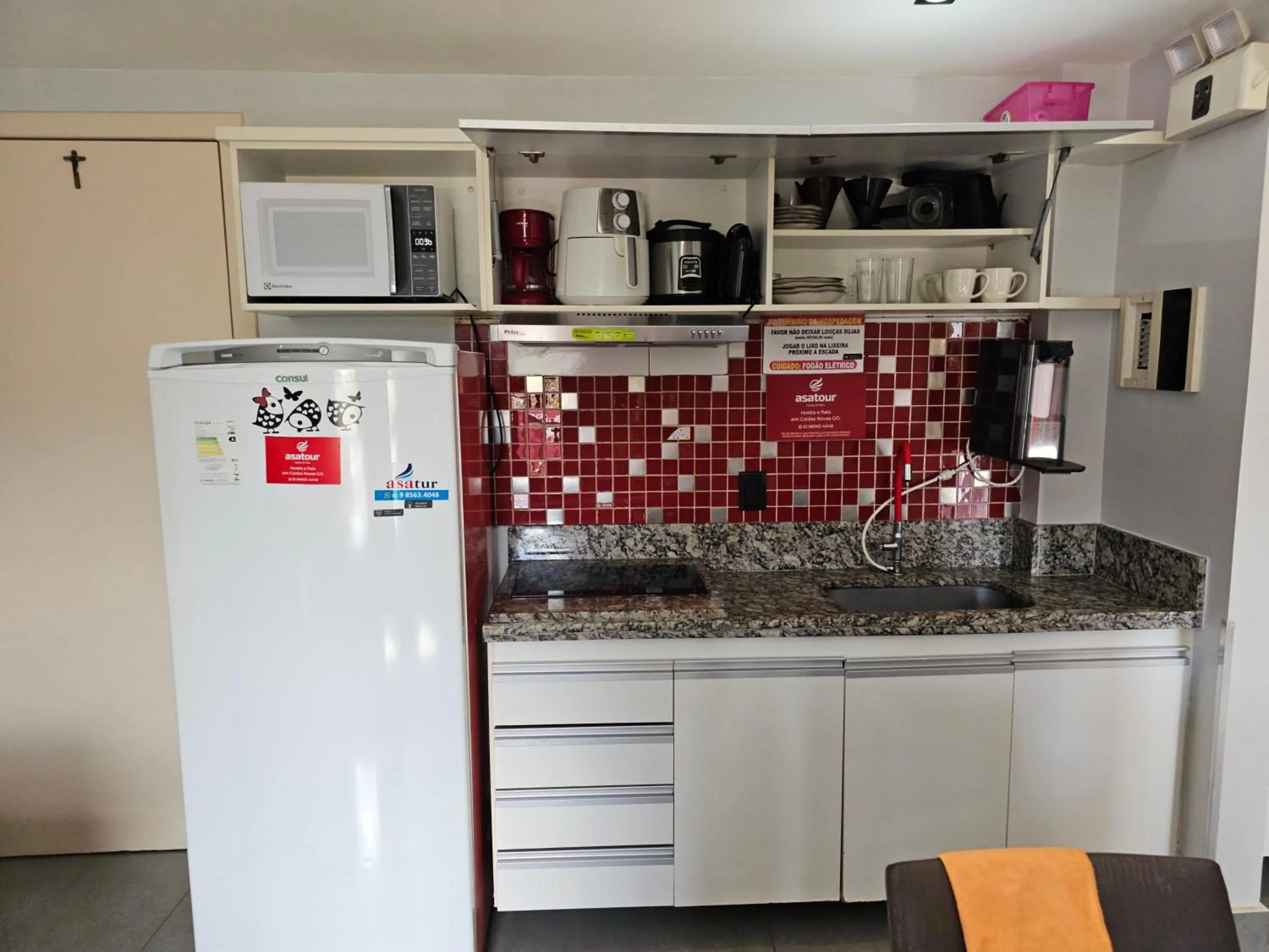 Coffee/tea facilities in PARQUE AQUÁTICO Lagoa Quente, à 50m, entrada + barata, apto particular