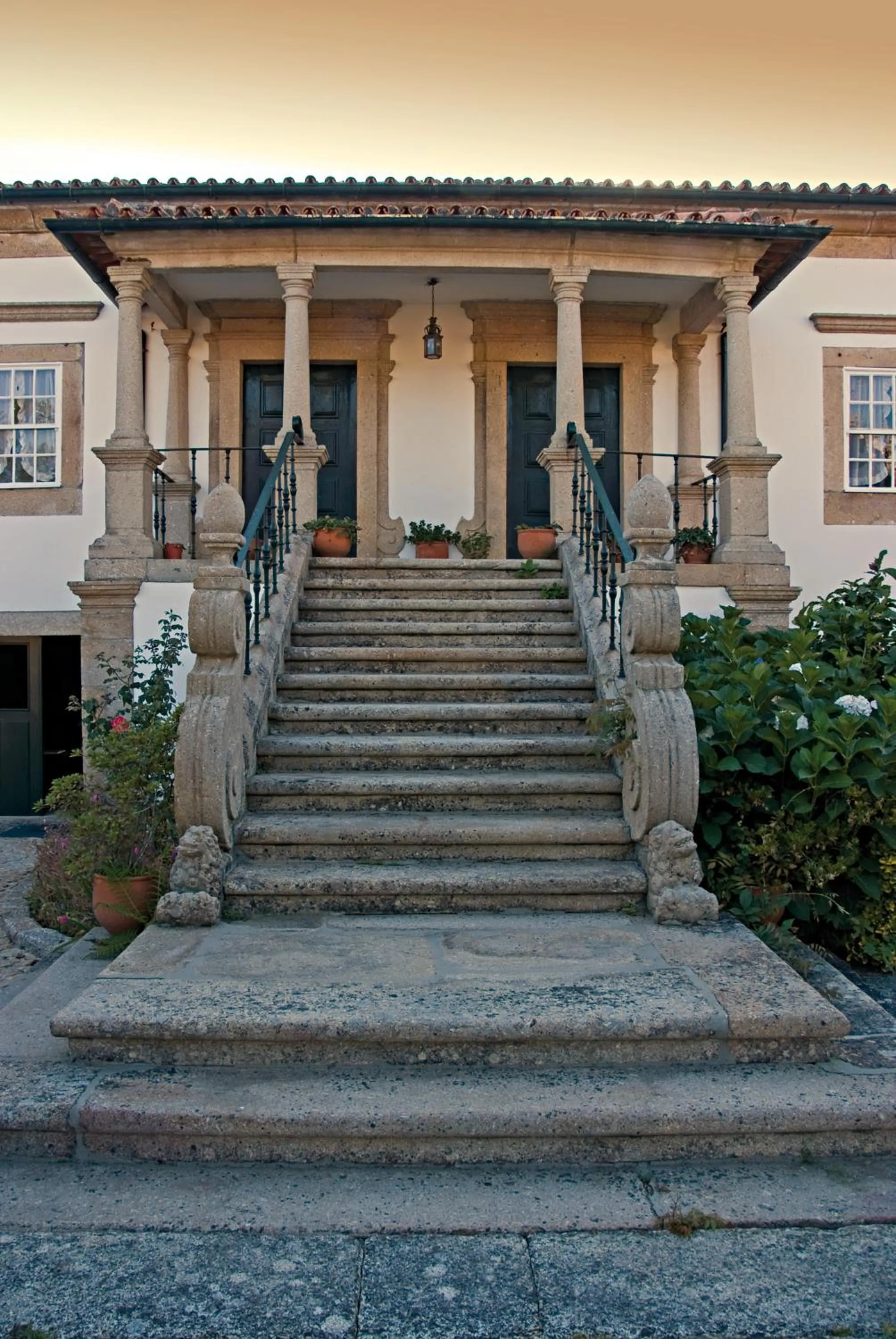 Facade/entrance in Casa de Sta Comba