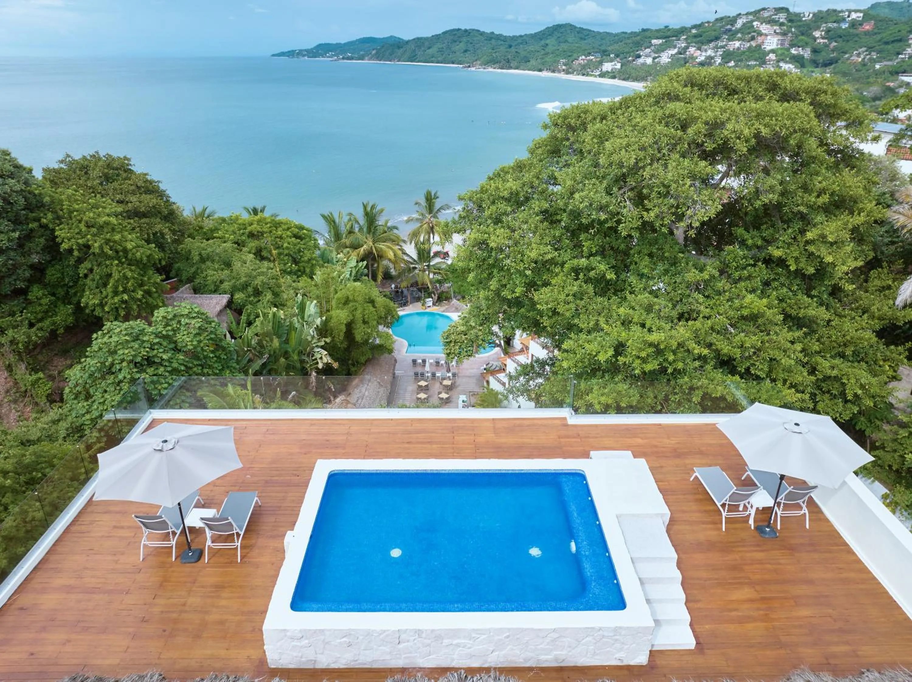 Pool view in Ysuri Sayulita - Beachfront Hotel