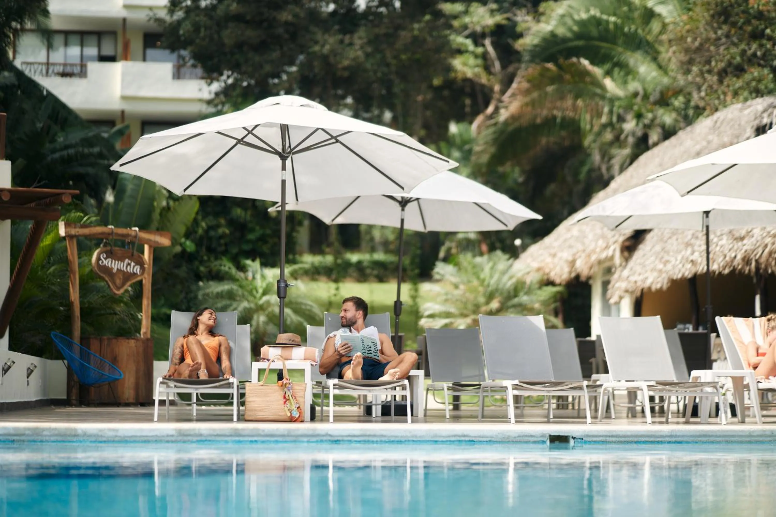 Day in Ysuri Sayulita - Beachfront Hotel