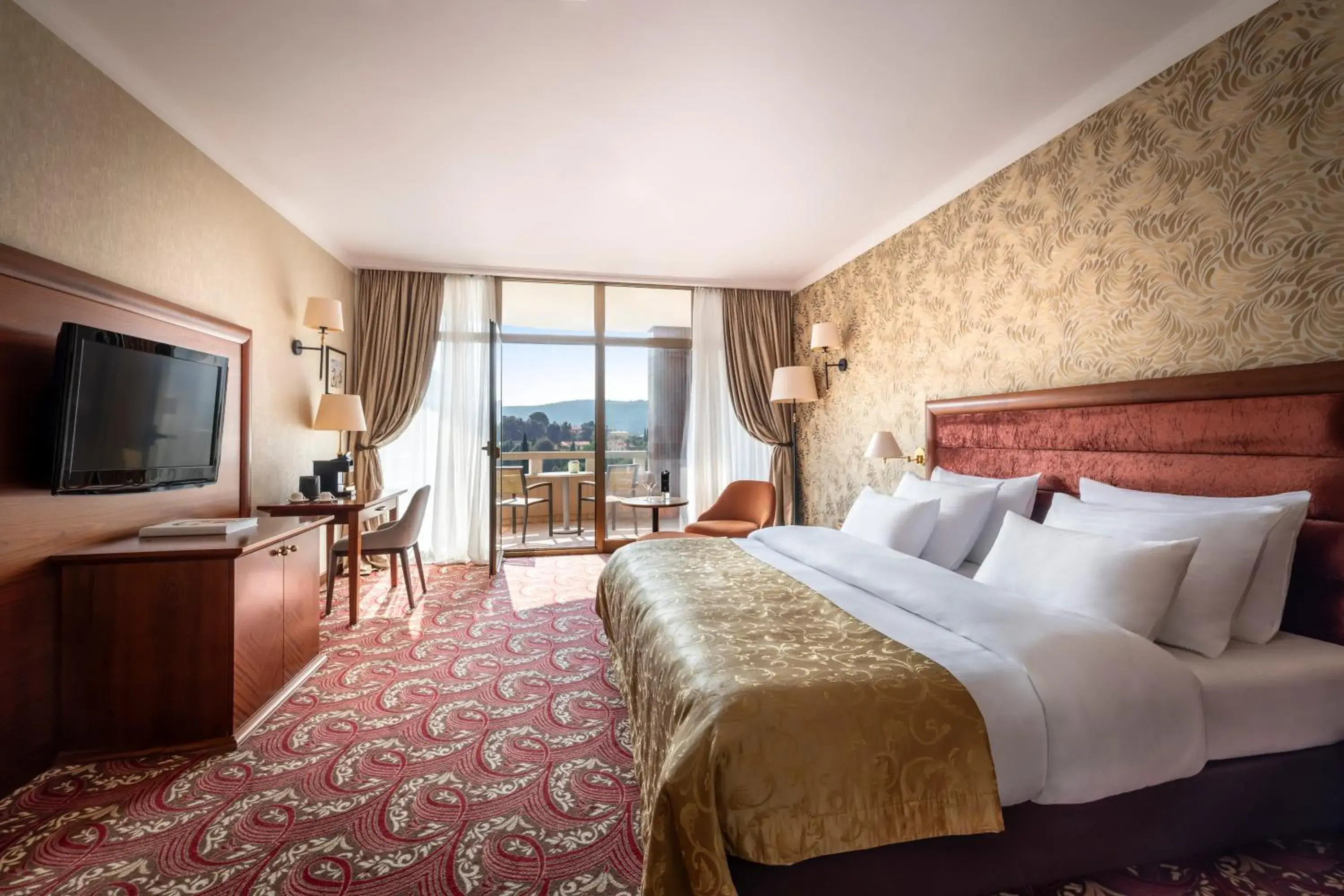 Superior Double or Twin Room with Balcony and Sea View in Remisens Hotel METROPOL Superior Double or Twin Room with Balcony and Sea View in Remisens Hotel METROPOL