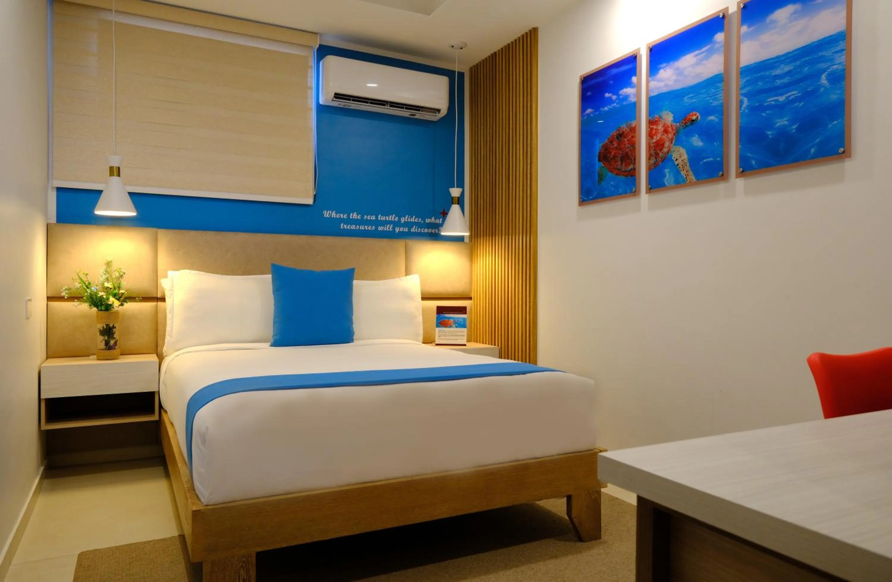 Bed in Victoria City Hotel