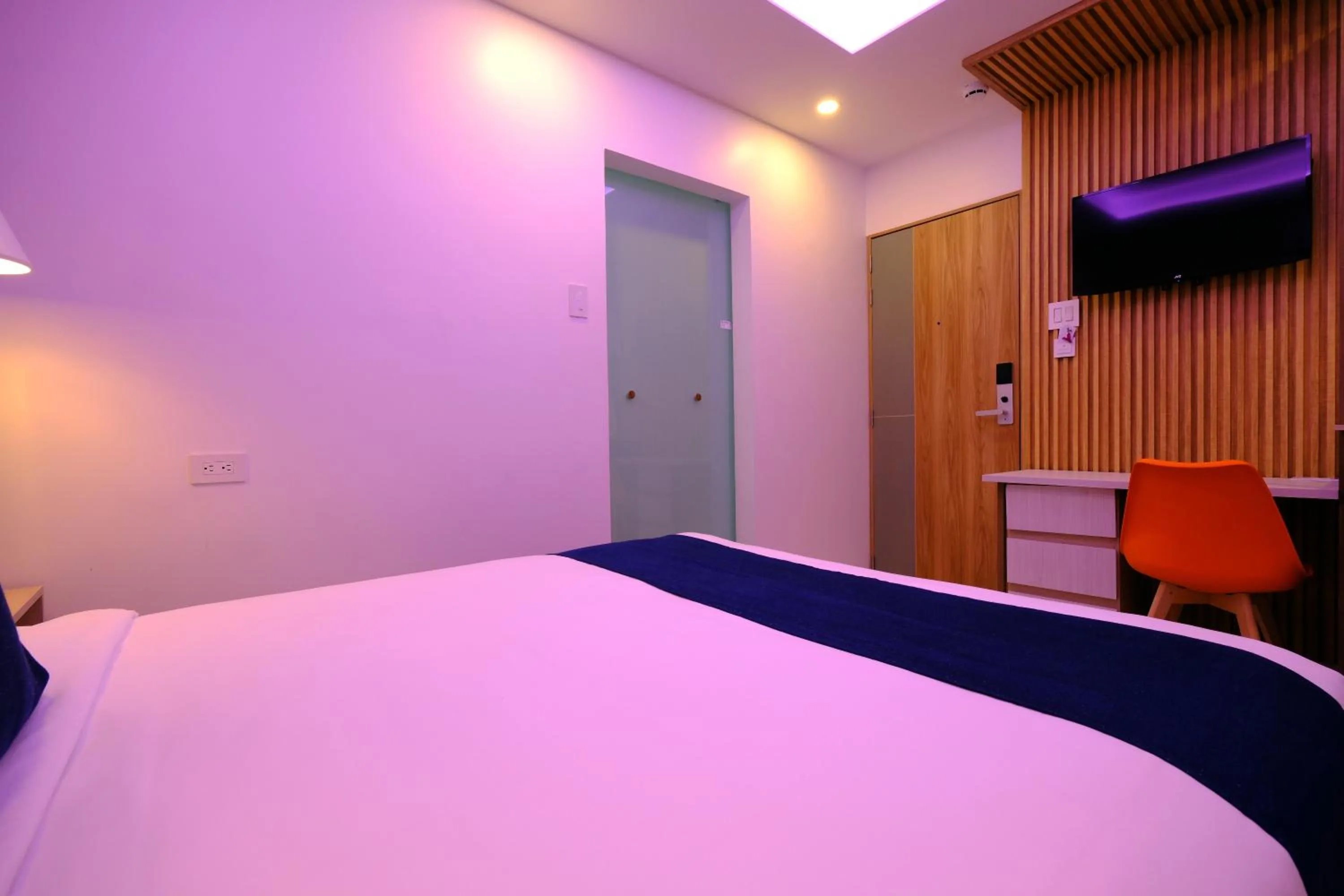 Bed in Victoria City Hotel