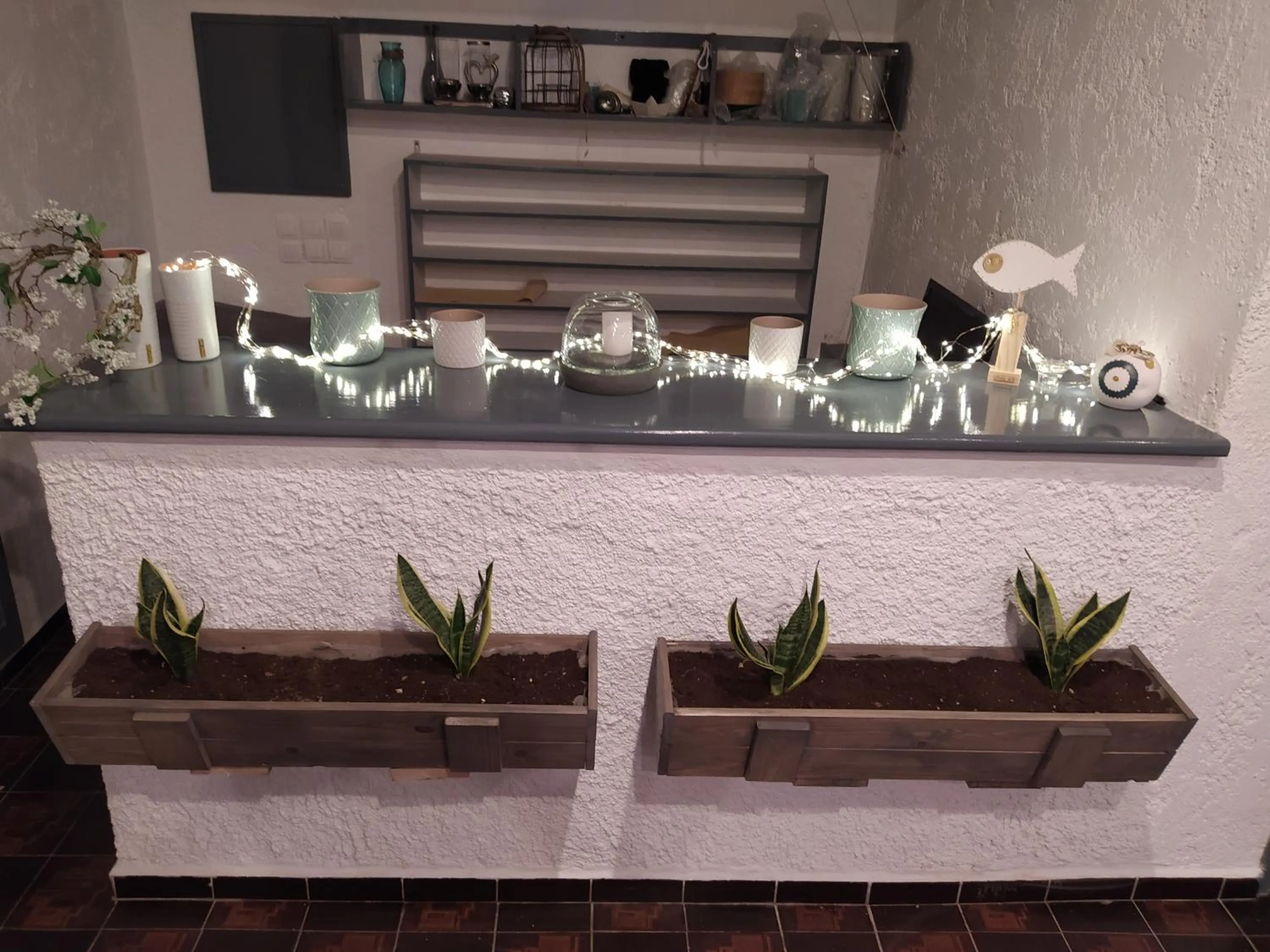 Communal lounge/ TV room in Afroditi Hotel