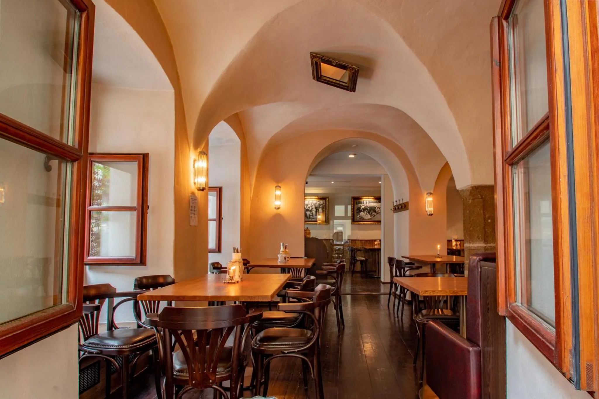 Restaurant/places to eat in Hotel am weißen Turm