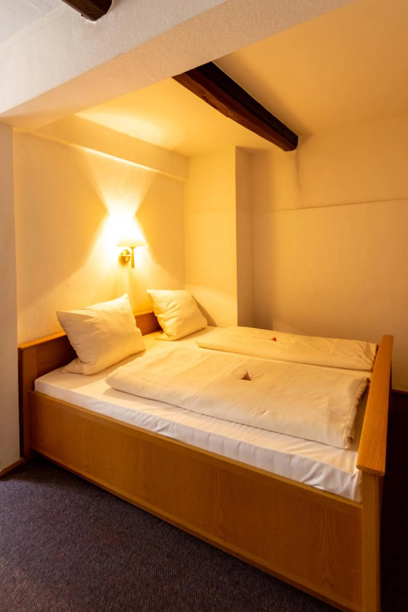 Bed in Hotel am weißen Turm