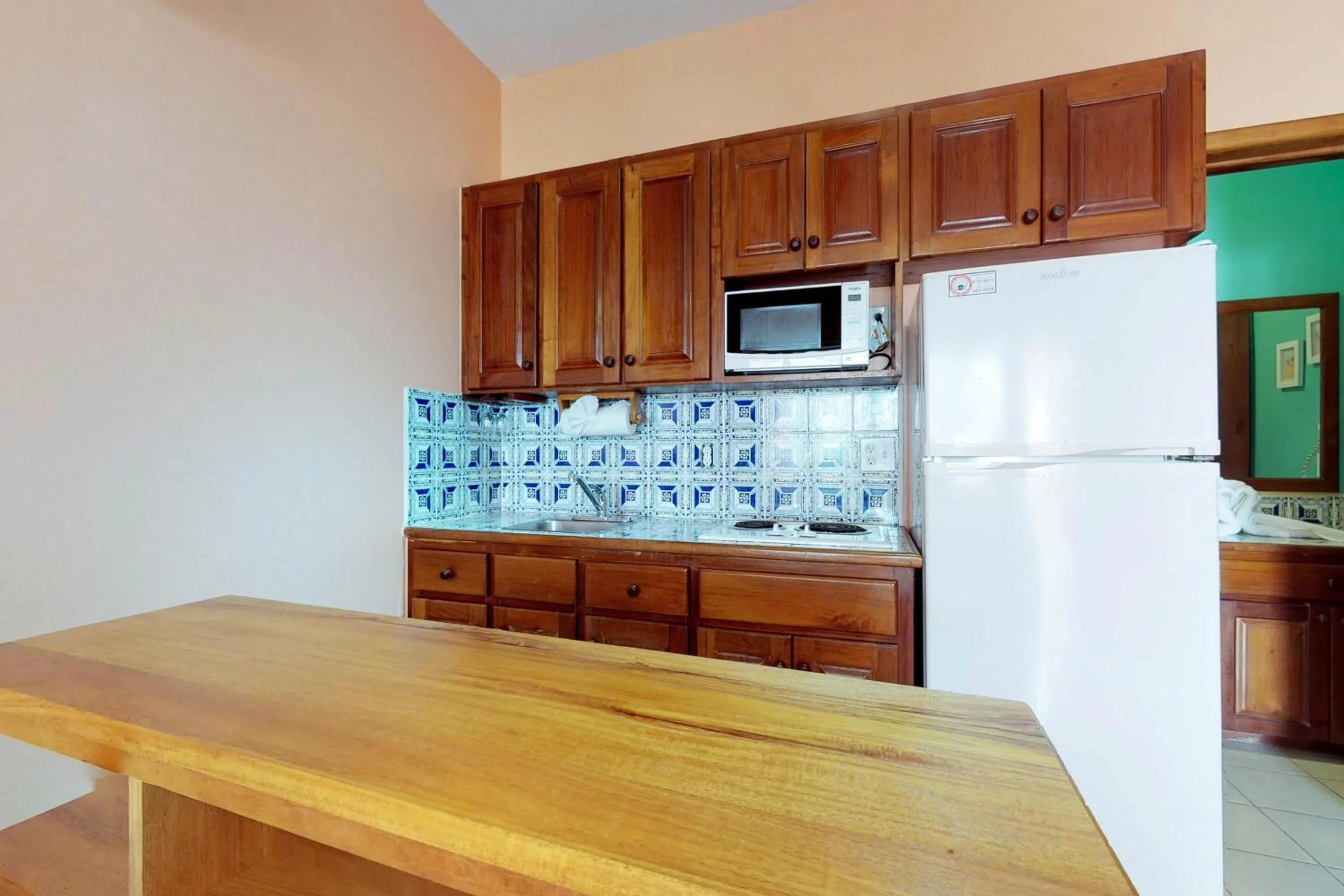 Caribbean Lily @ Caribe Island