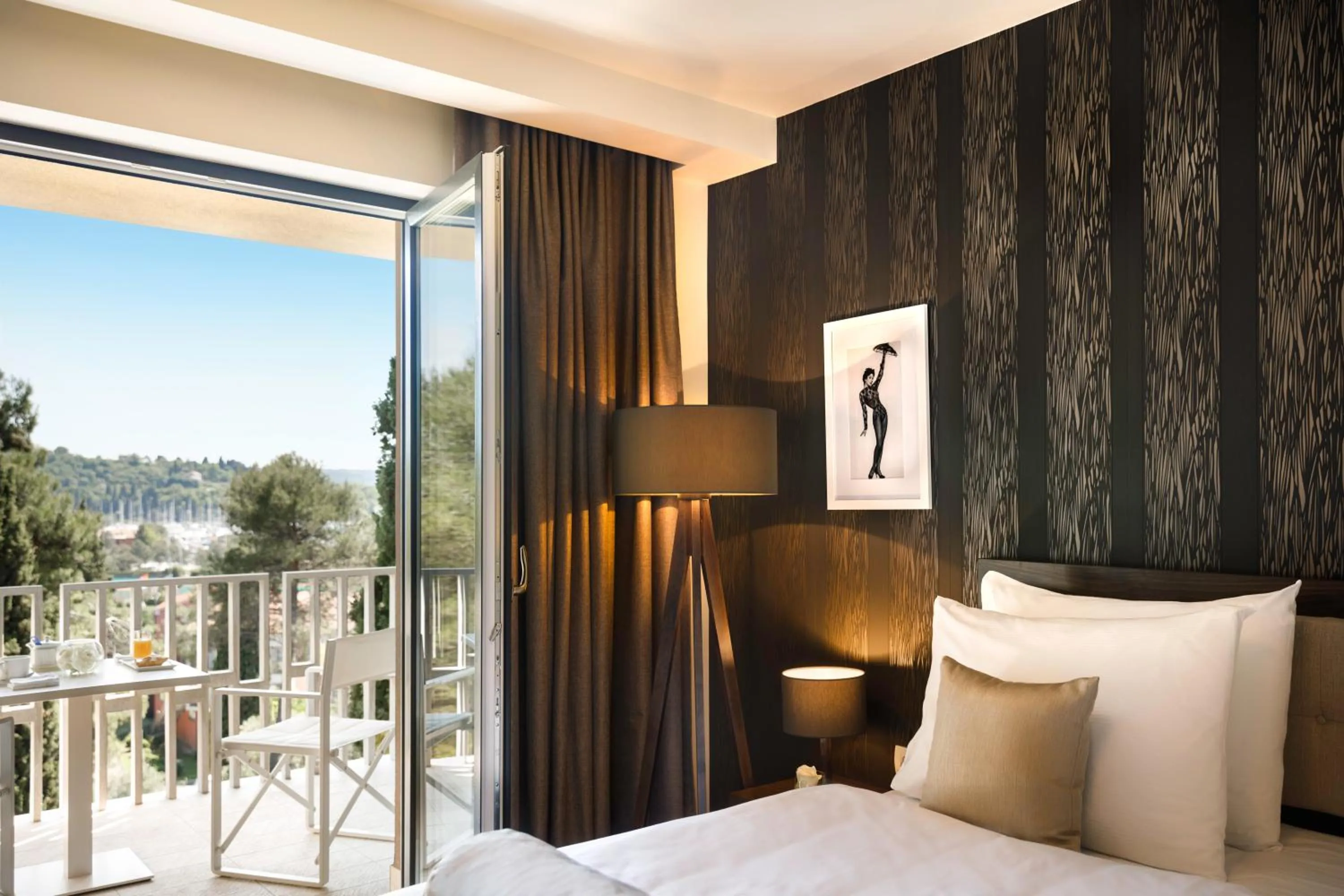 View (from property/room), Bed in Remisens BEL MORETTO - Hotel Metropol Annexe