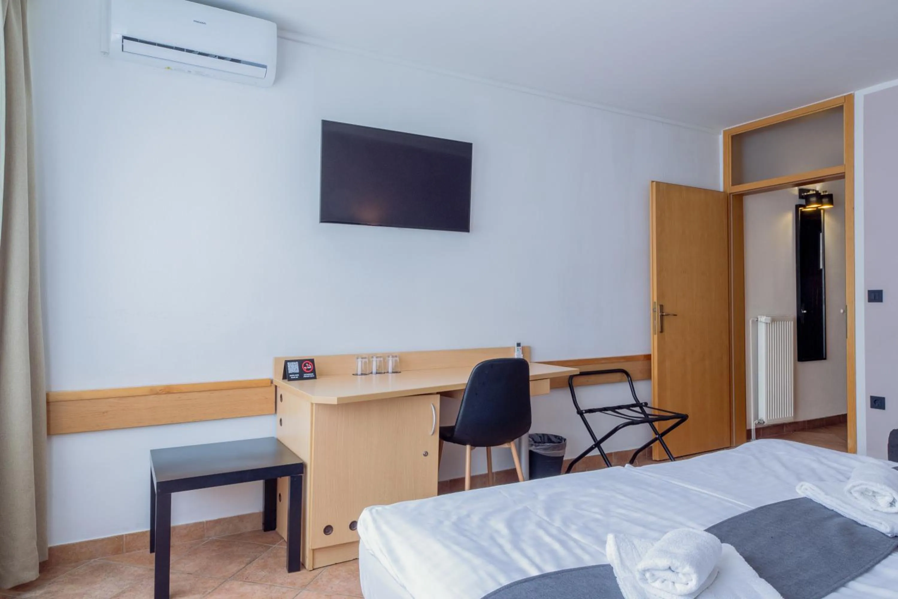 Bed in Ljubljana Resort Hotel & Camping