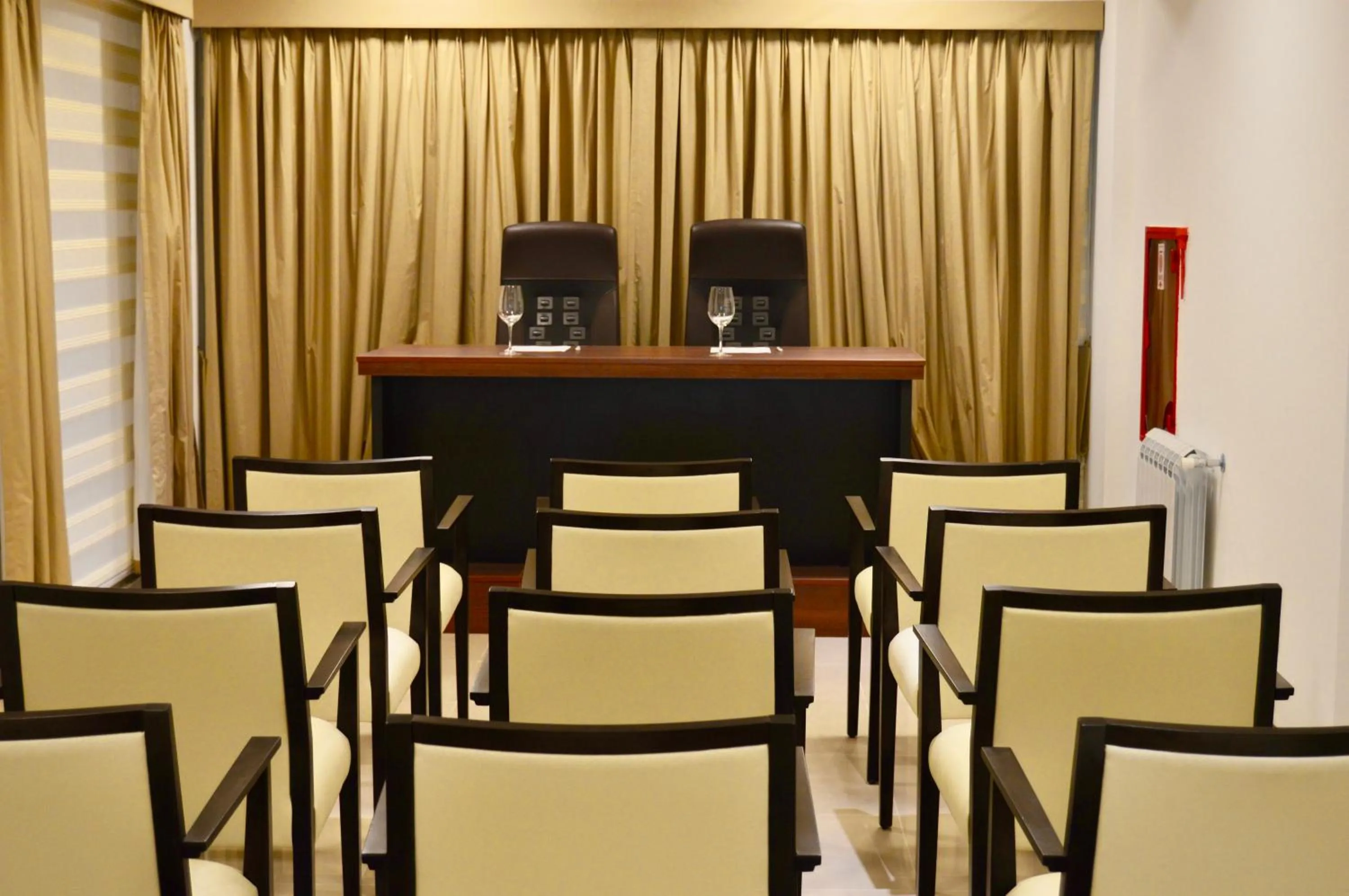 Meeting/conference room in Hotel 6 de Octubre