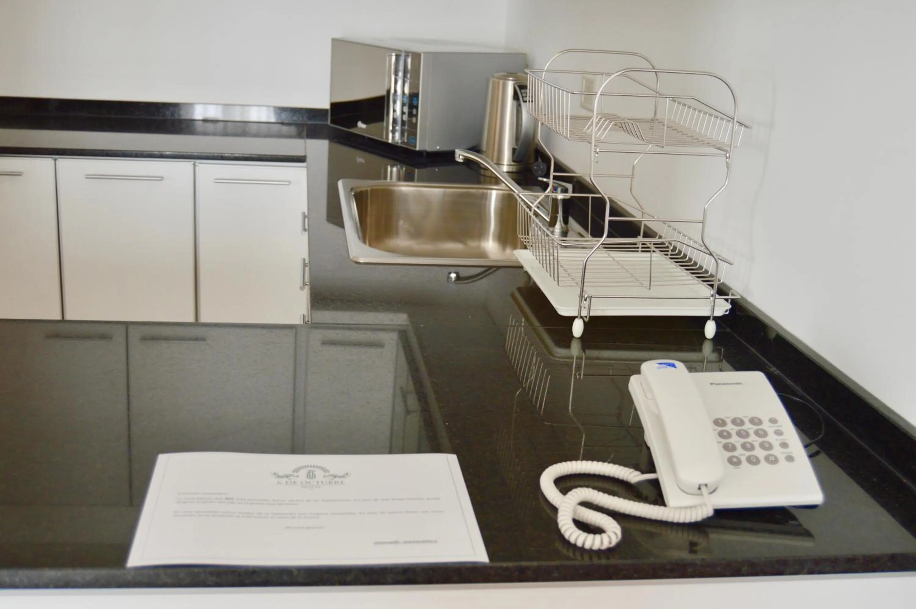 Kitchen or kitchenette in Hotel 6 de Octubre