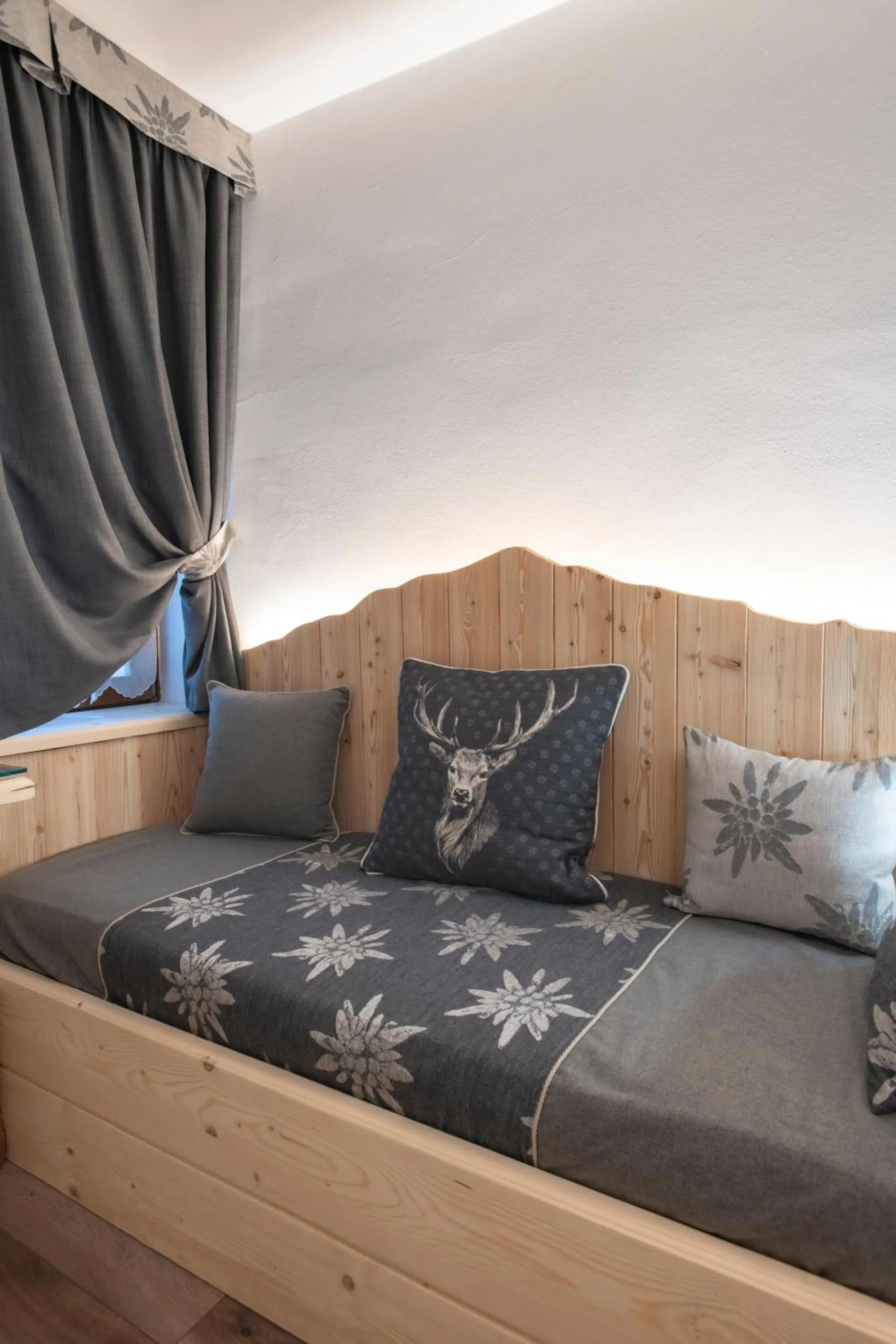 Living room, Bed in Hotel Pezzotti