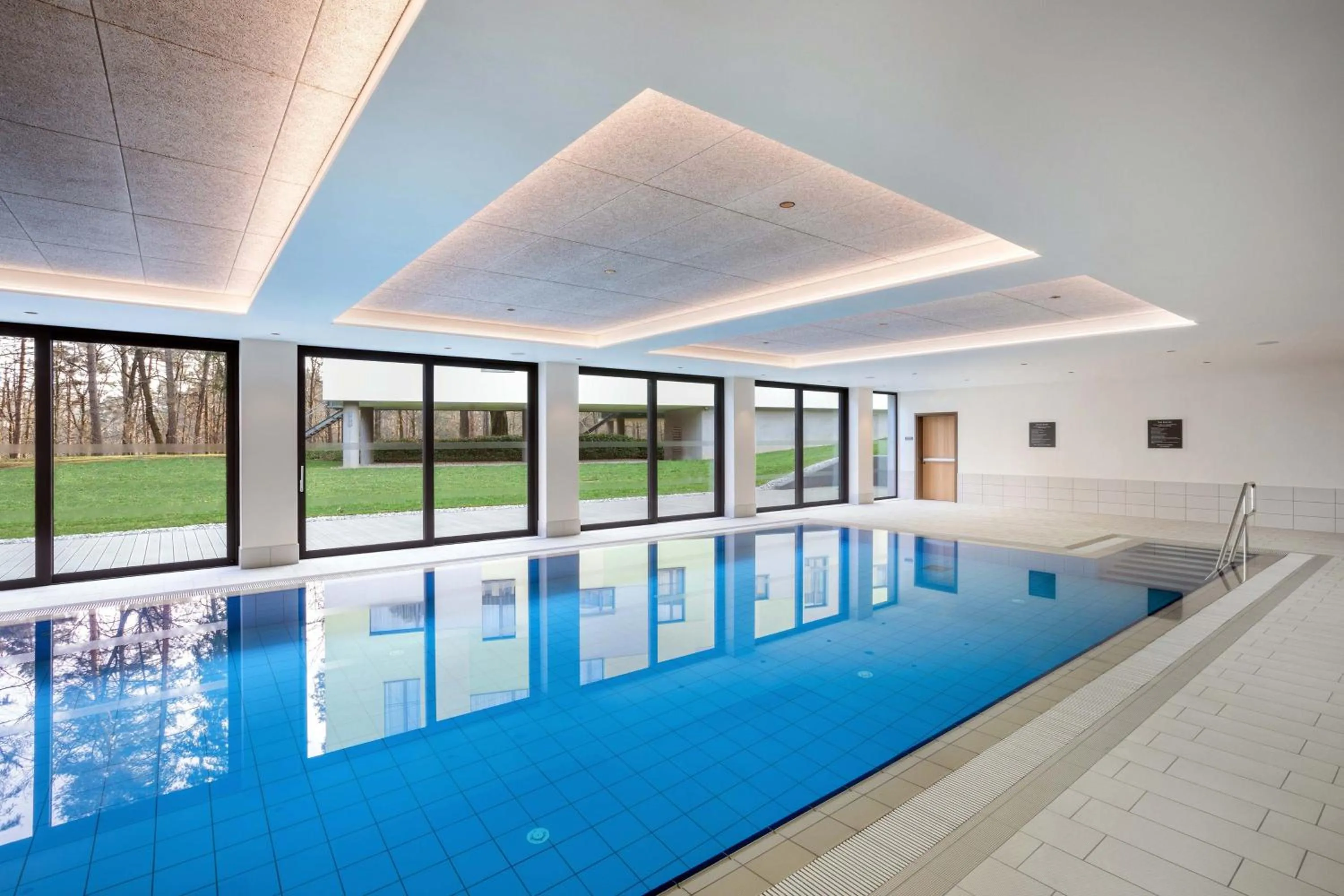 Swimming pool in Four Points by Sheraton Ljubljana Mons