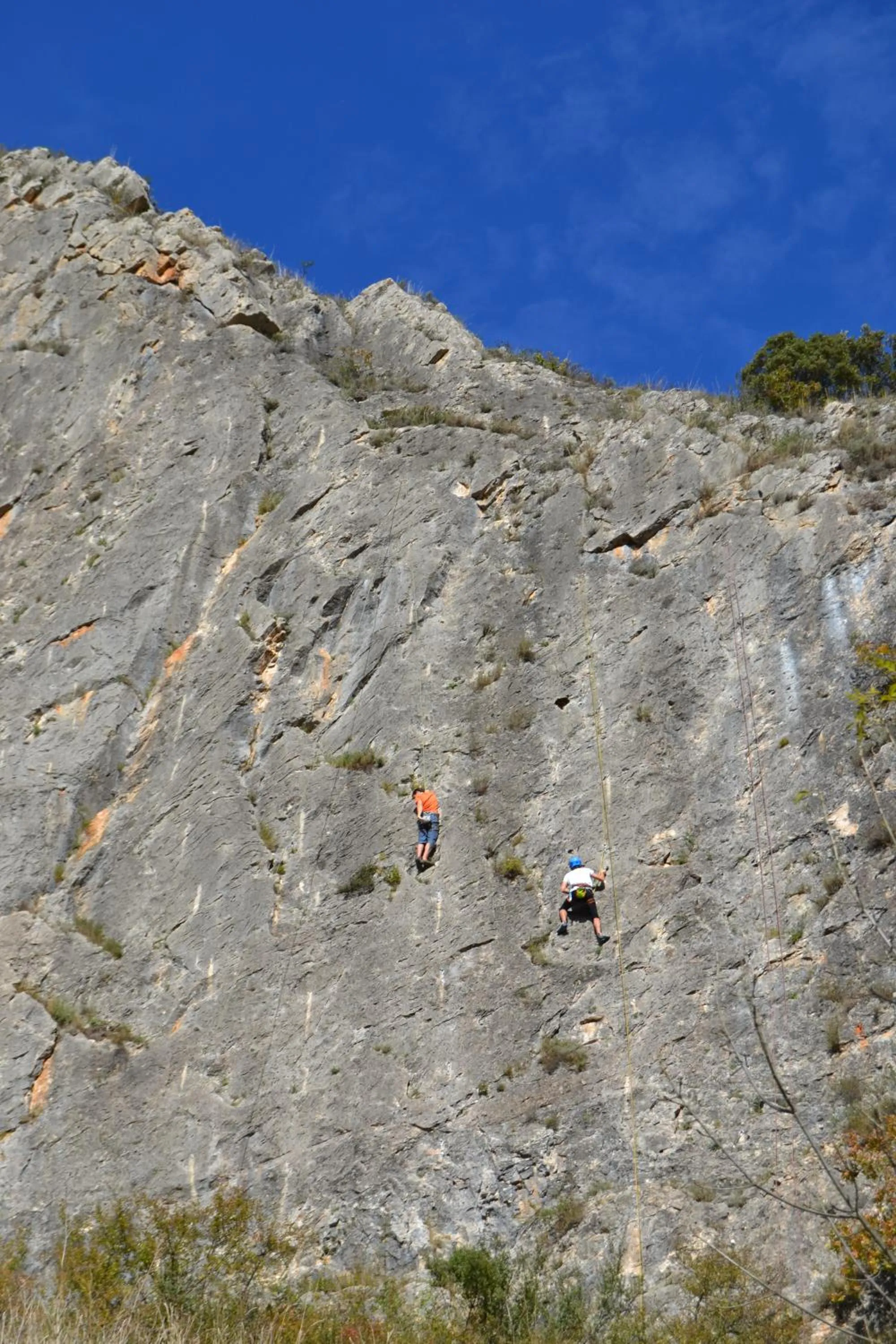 Neighbourhood in Tres Puentes Anguiano Apartamentos y Hostal