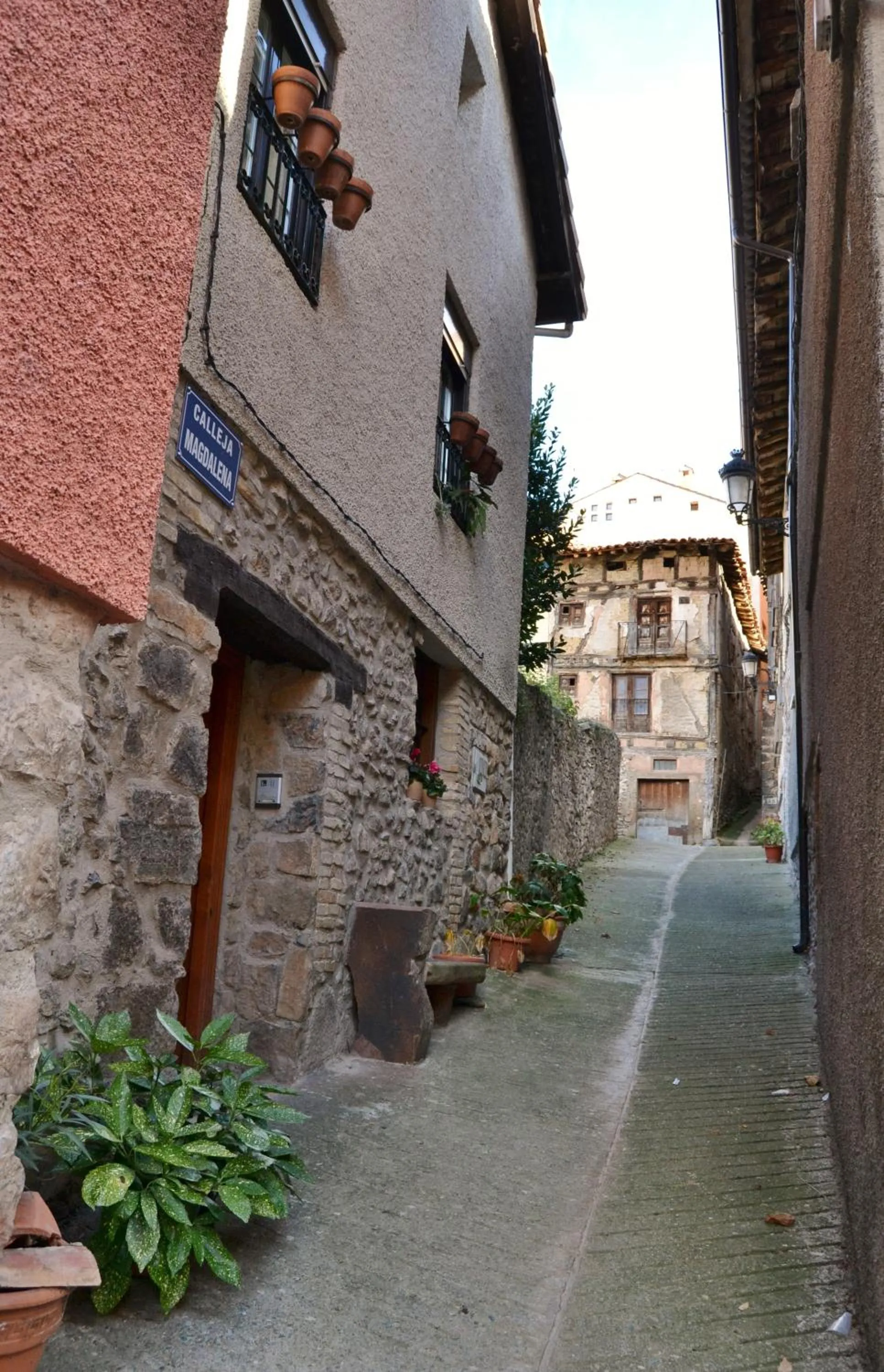 Neighbourhood in Tres Puentes Anguiano Apartamentos y Hostal