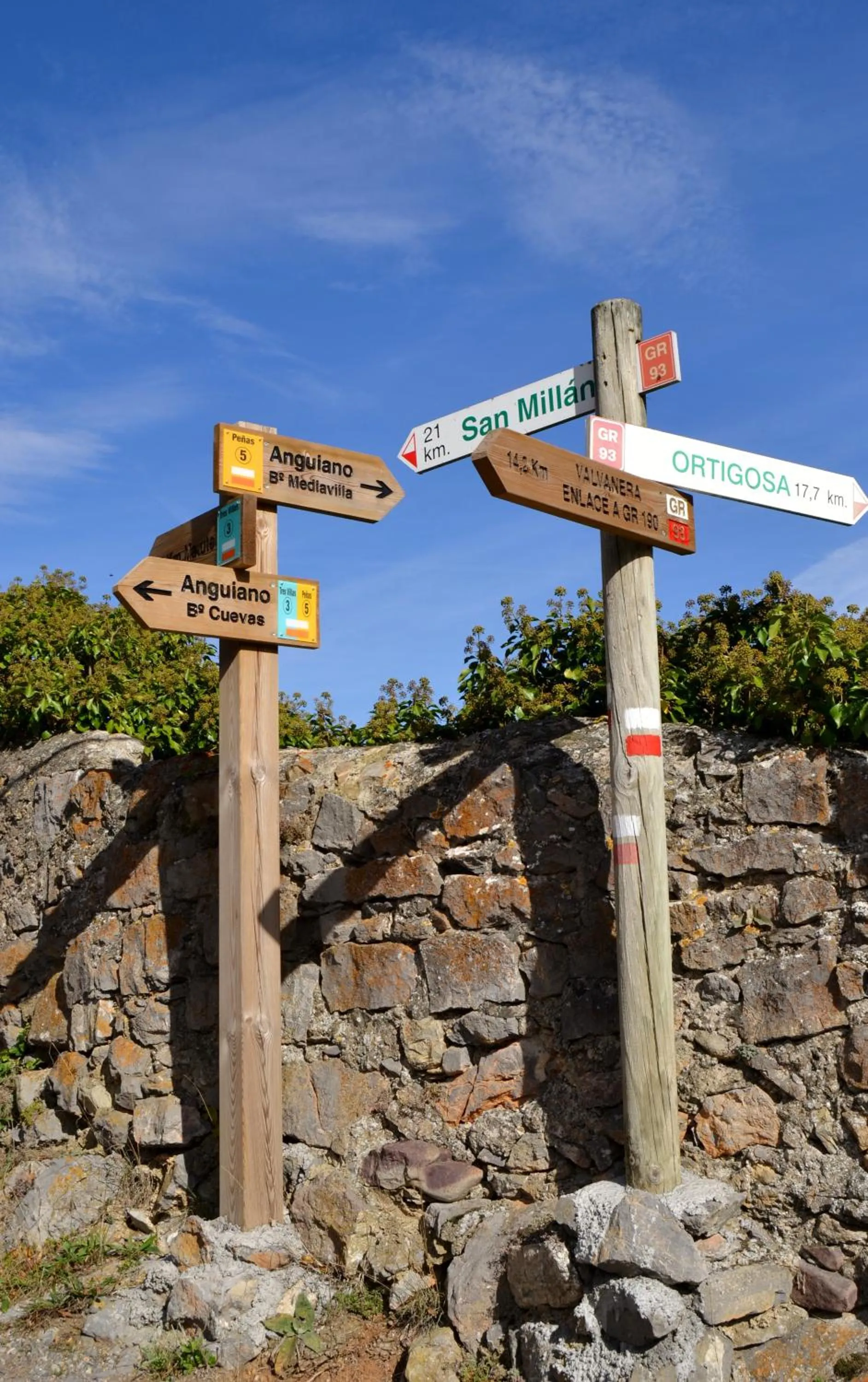 Hiking in Tres Puentes Anguiano Apartamentos y Hostal