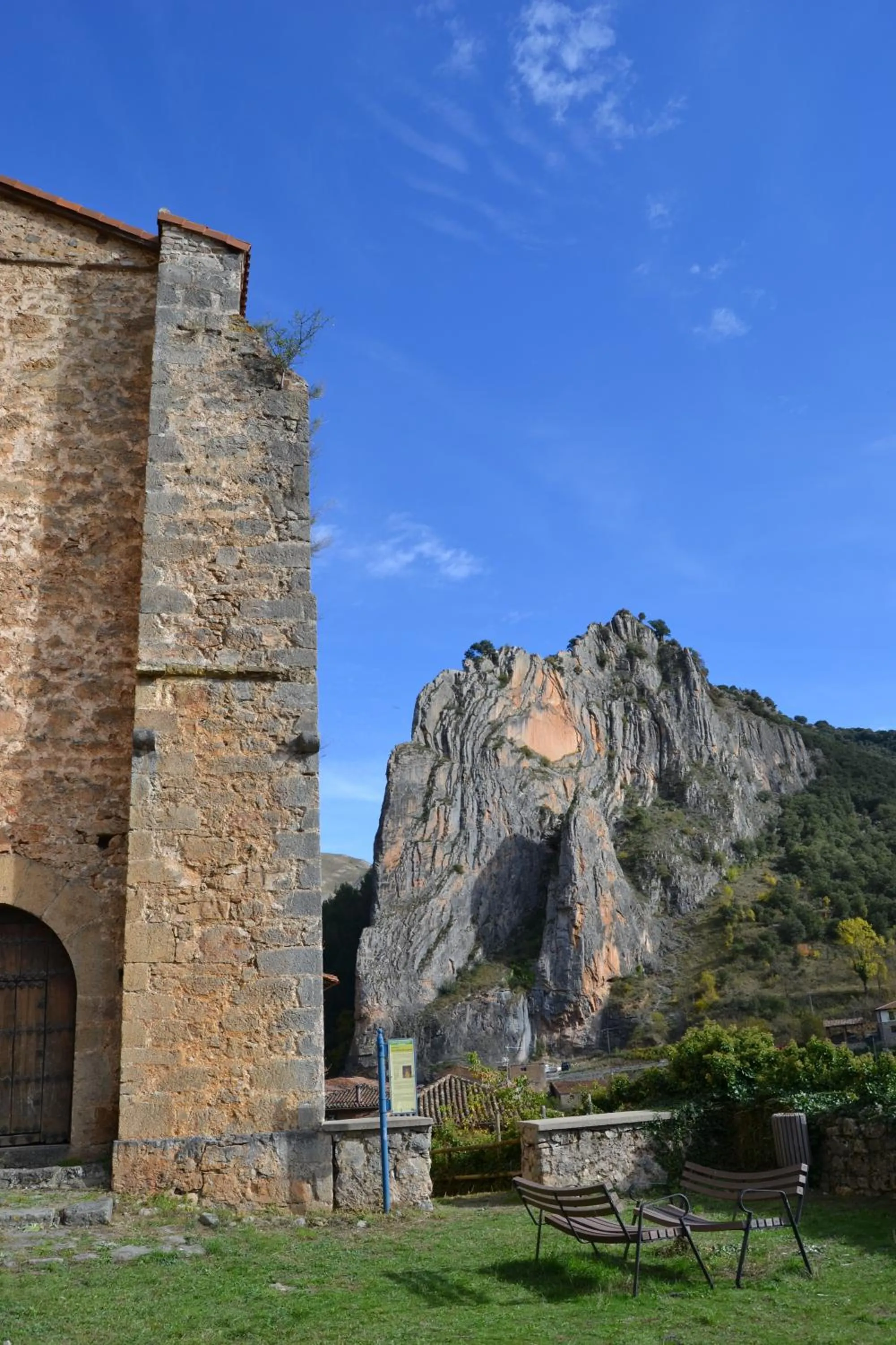 Natural landscape in Tres Puentes Anguiano Apartamentos y Hostal