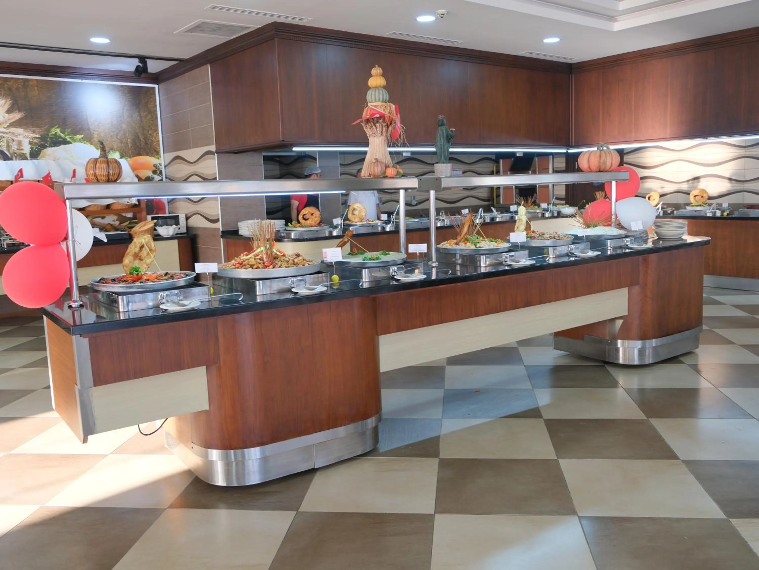 Restaurant/places to eat in White Gold Hotel & Spa