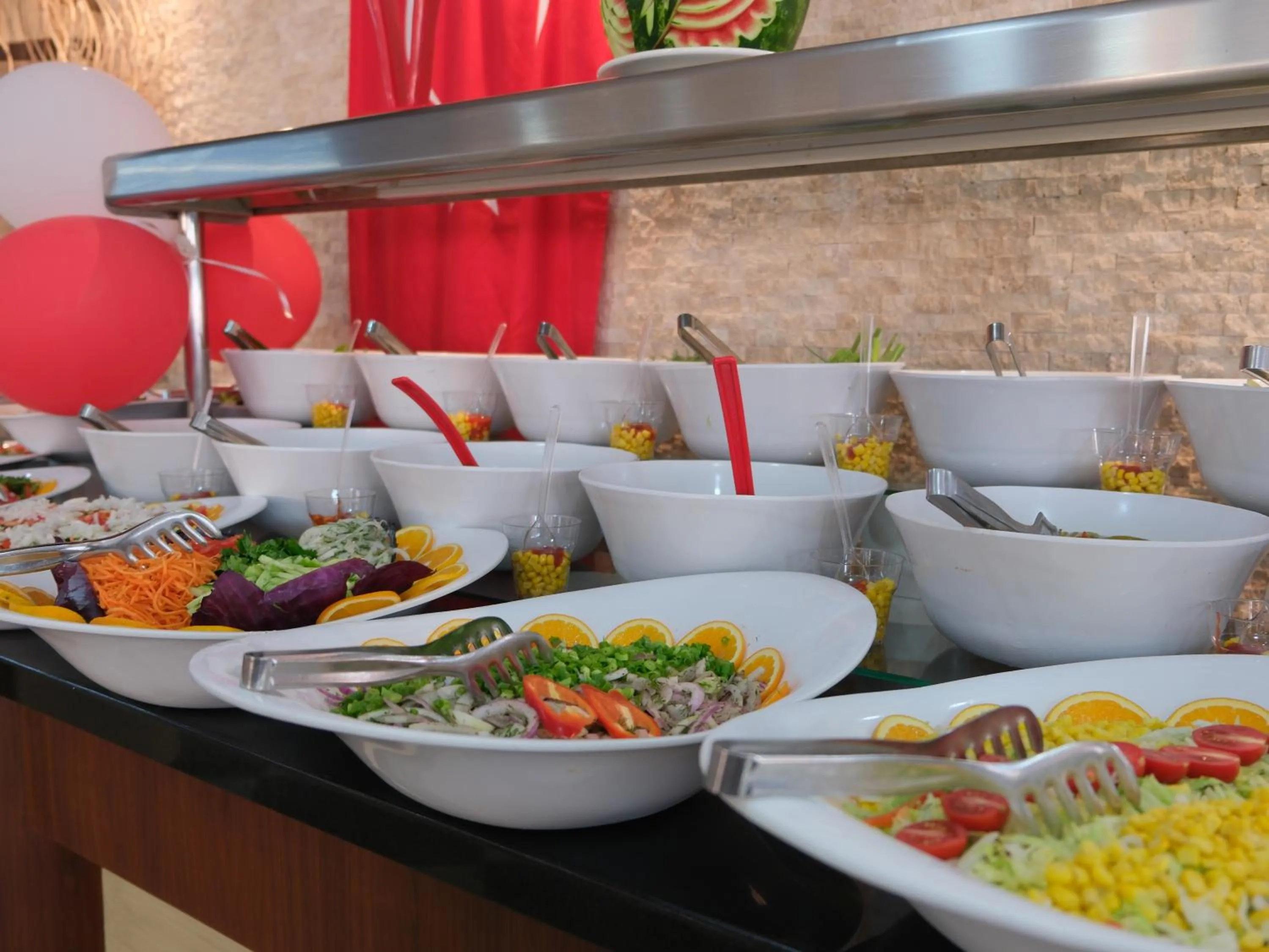 Restaurant/places to eat in White Gold Hotel & Spa