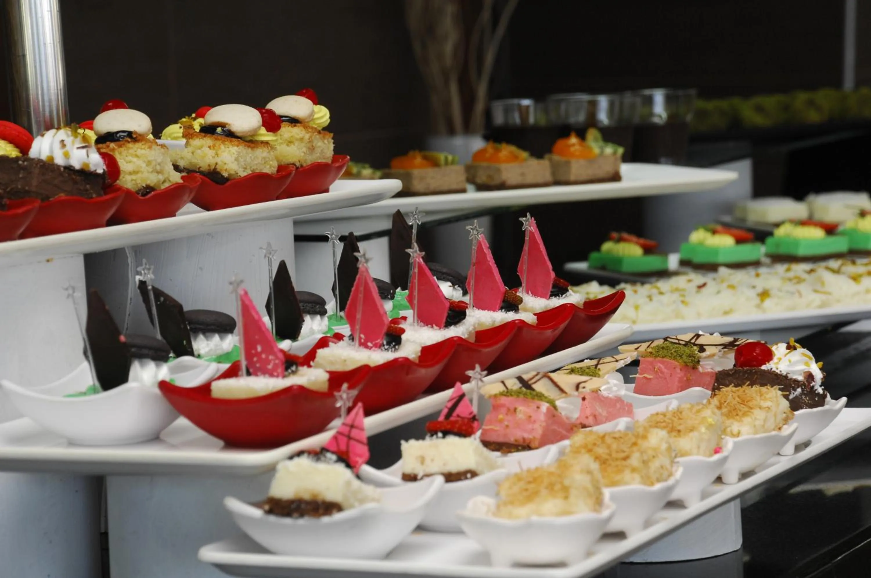 Restaurant/places to eat in White Gold Hotel & Spa