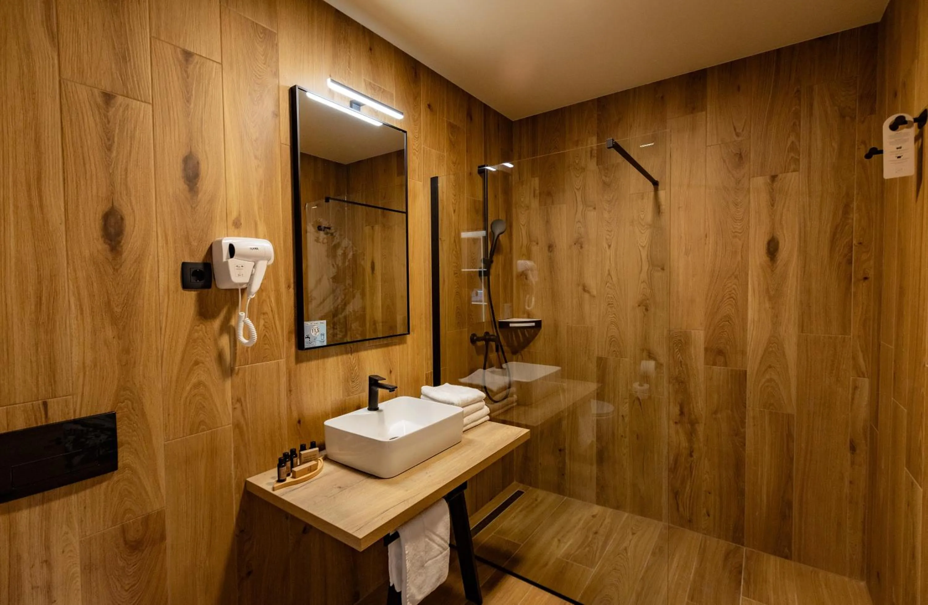 Shower in Hotel Kranjska Gora