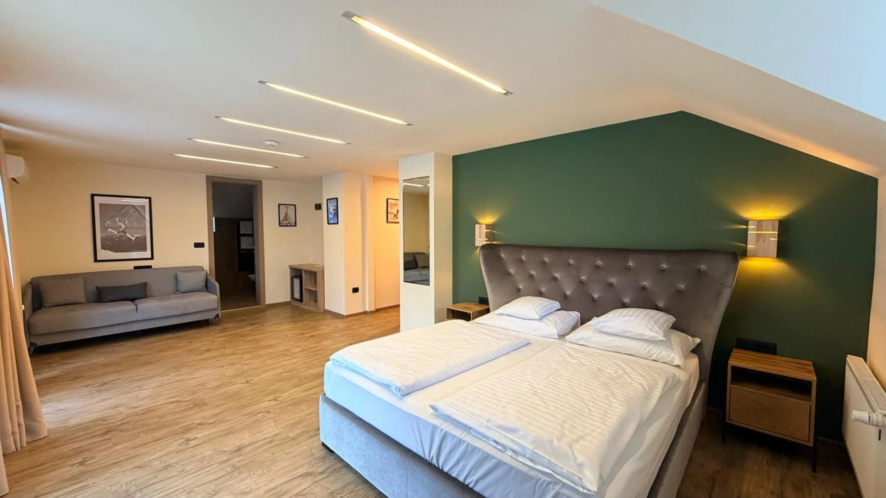 Photo of the whole room, Bed in Hotel Kranjska Gora