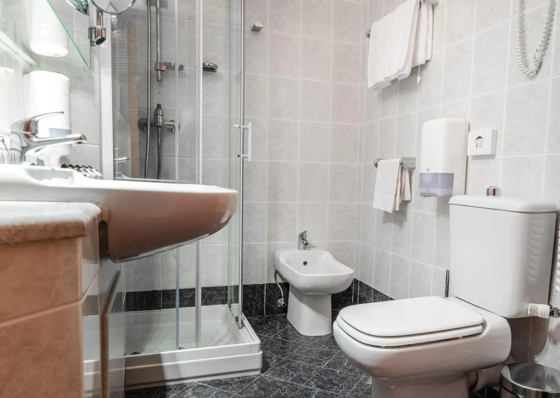 Shower in Hotel Kranjska Gora