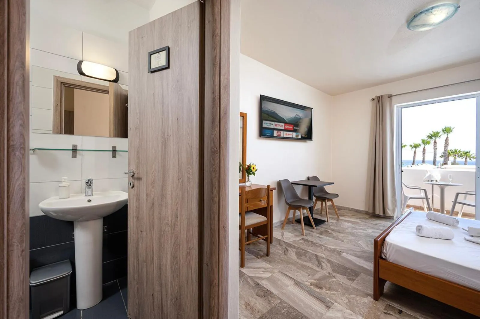 Bathroom, Bed in Mammis Beach Hotel