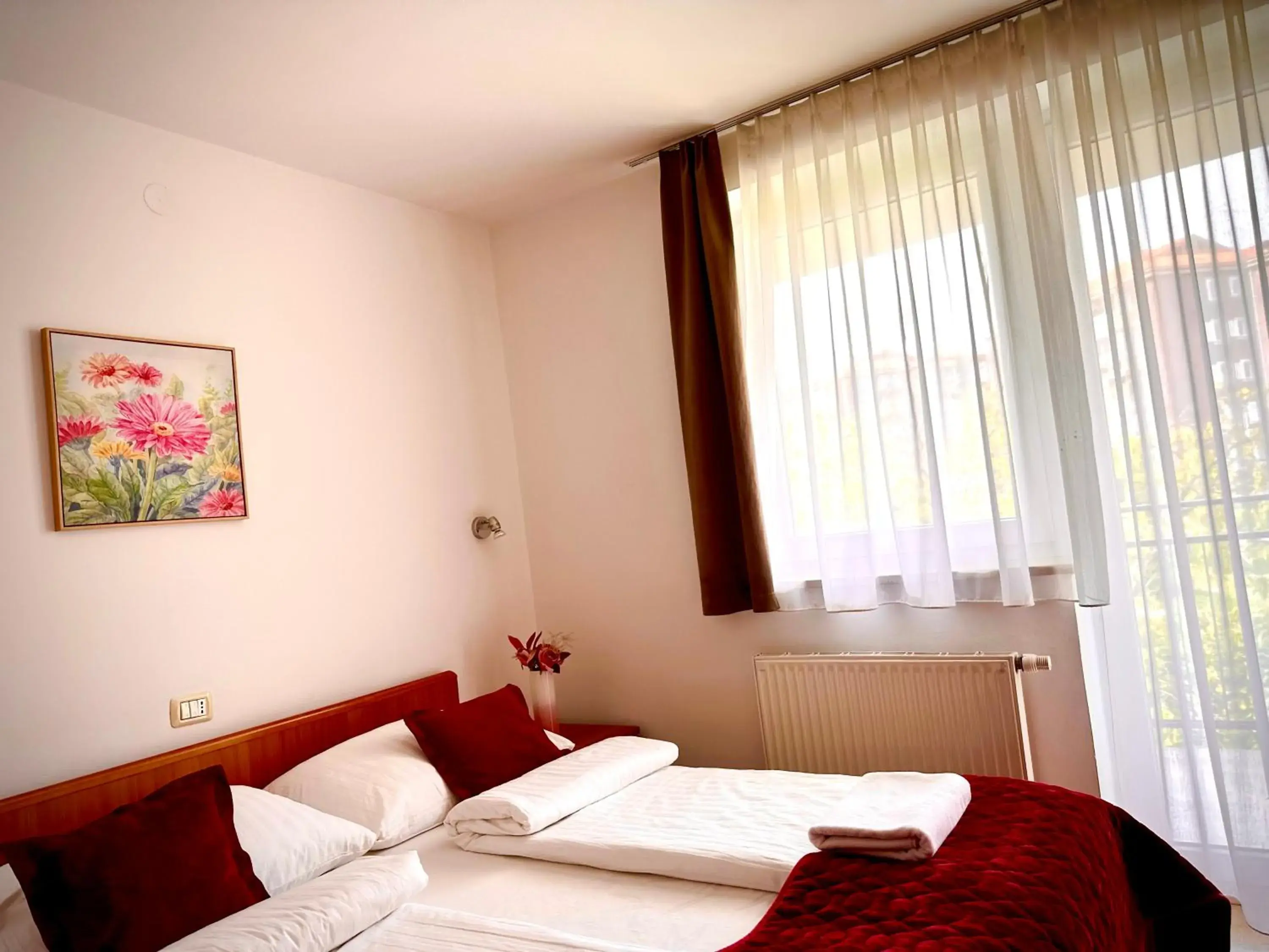 Double Room in Garni Hotel Keltika Double Room in Garni Hotel Keltika