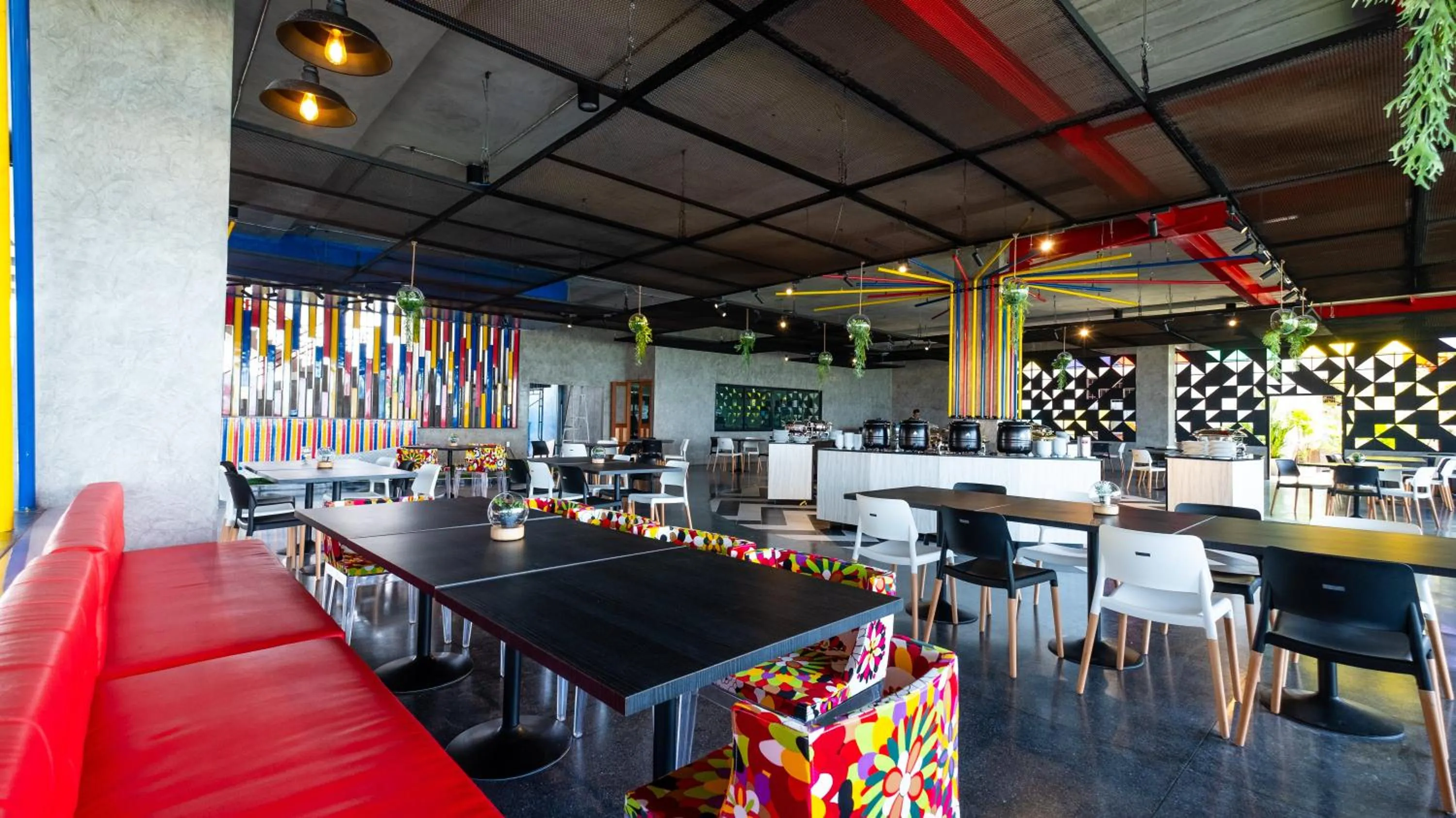 Restaurant/places to eat in Play Phala Beach Rayong