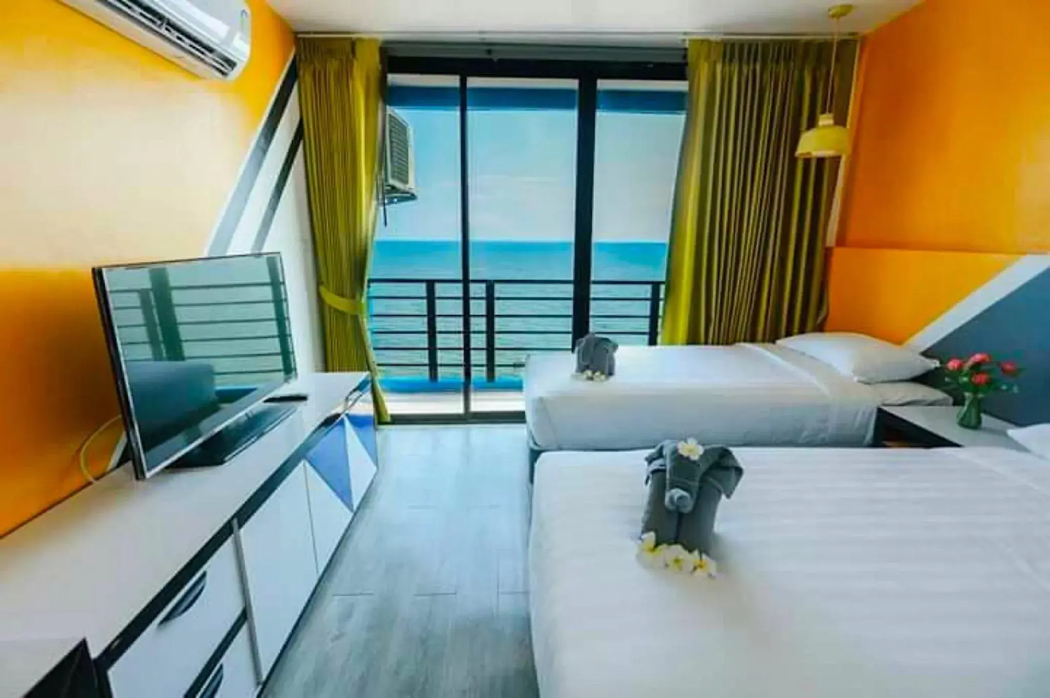 Standard Twin Room with Sea View in Play Phala Beach Rayong Standard Twin Room with Sea View in Play Phala Beach Rayong