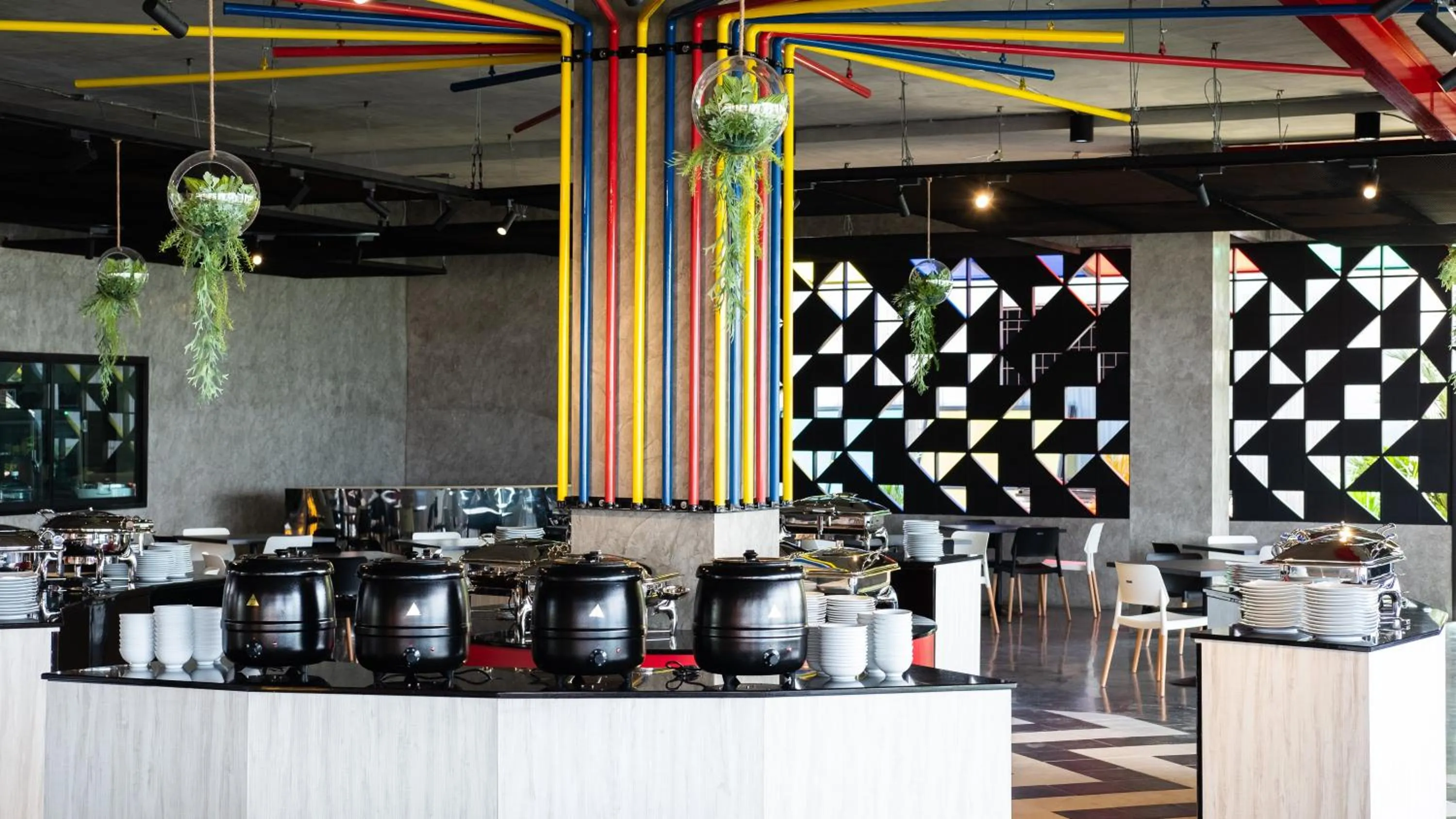 Restaurant/places to eat in Play Phala Beach Rayong