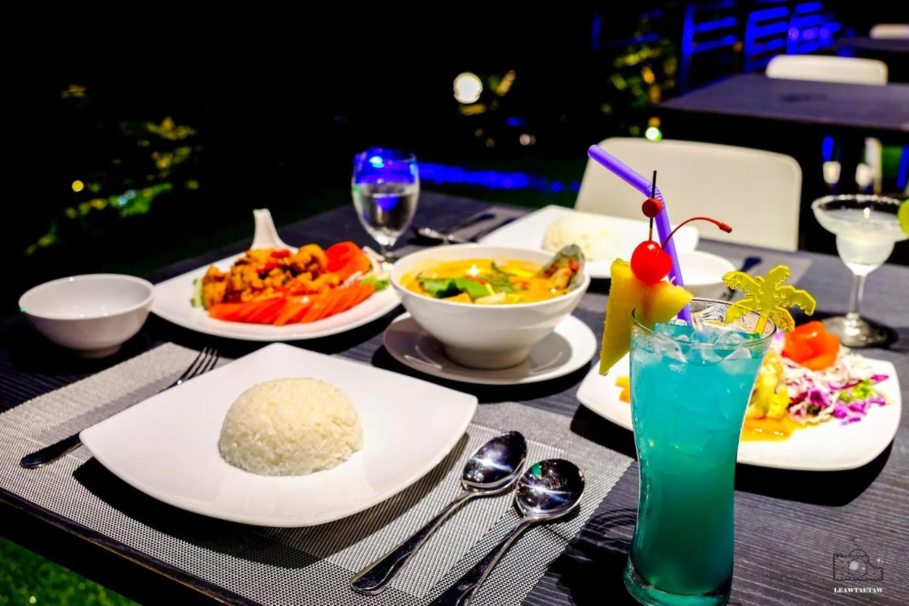 Food in Play Phala Beach Rayong