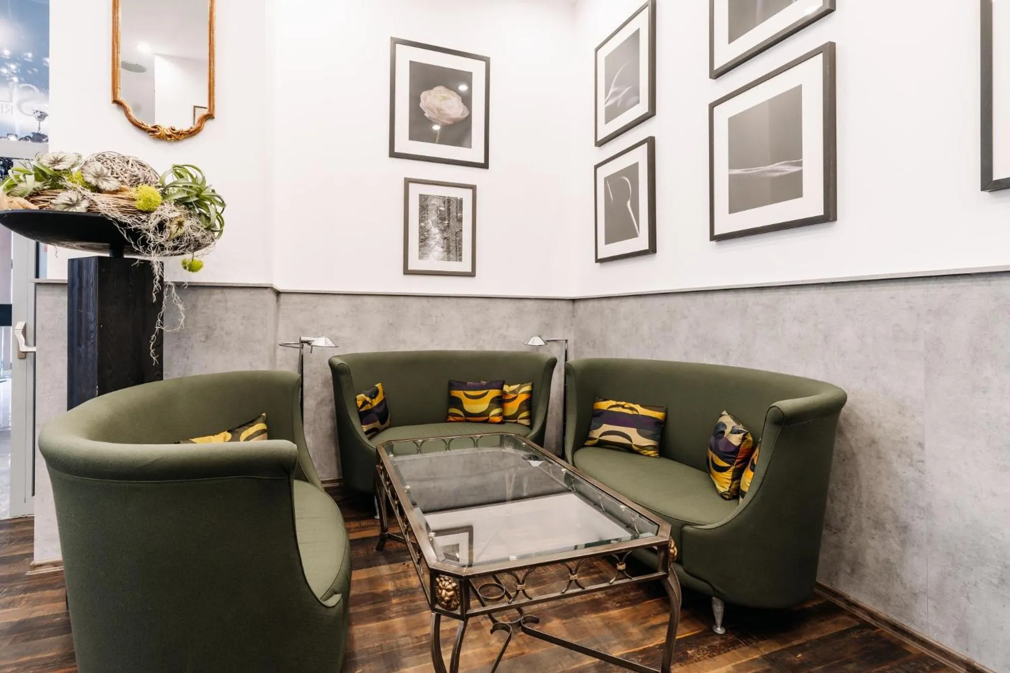 Restaurant/places to eat in Hotel Marttel