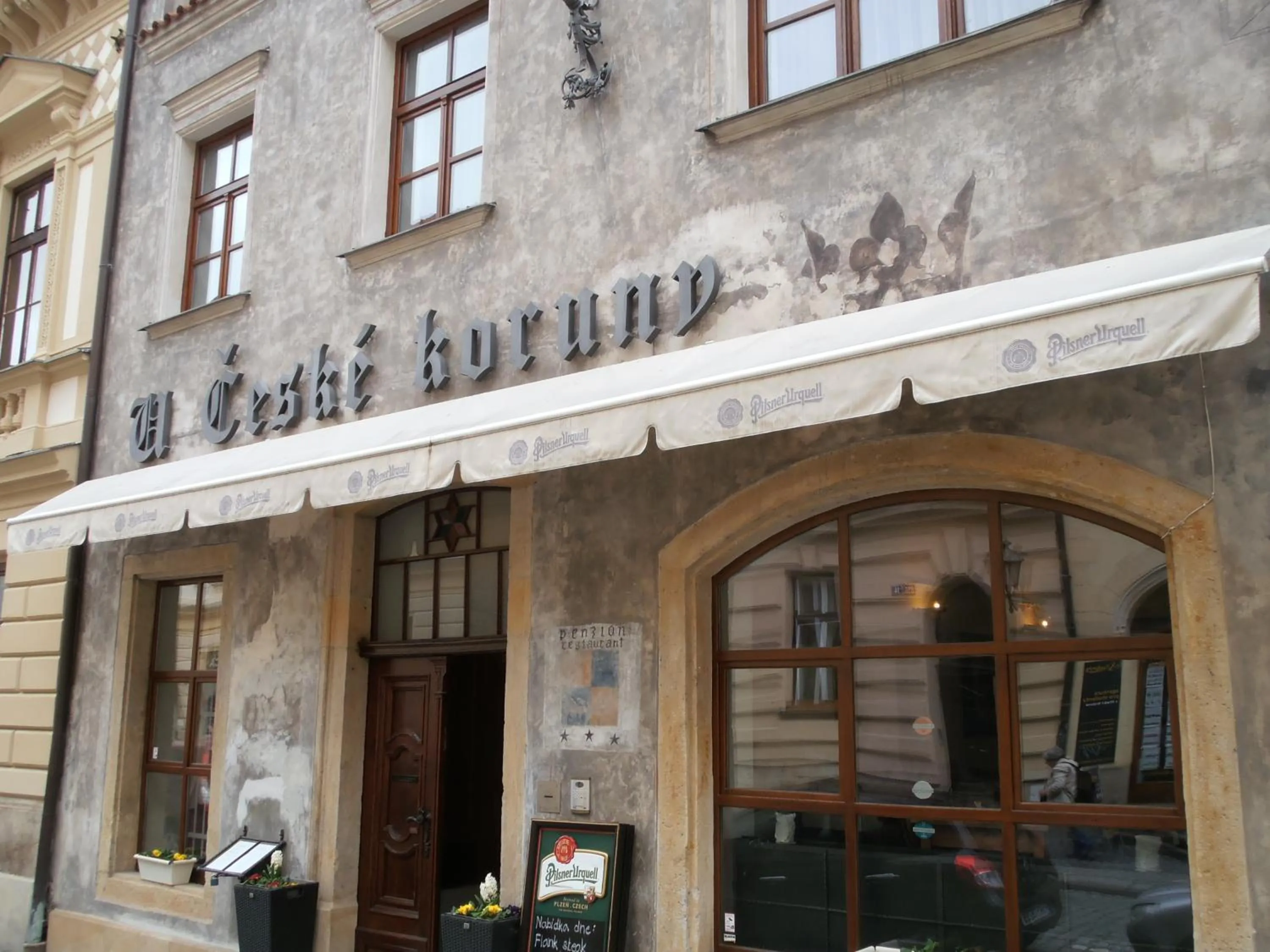 Facade/entrance in Hotel u České koruny