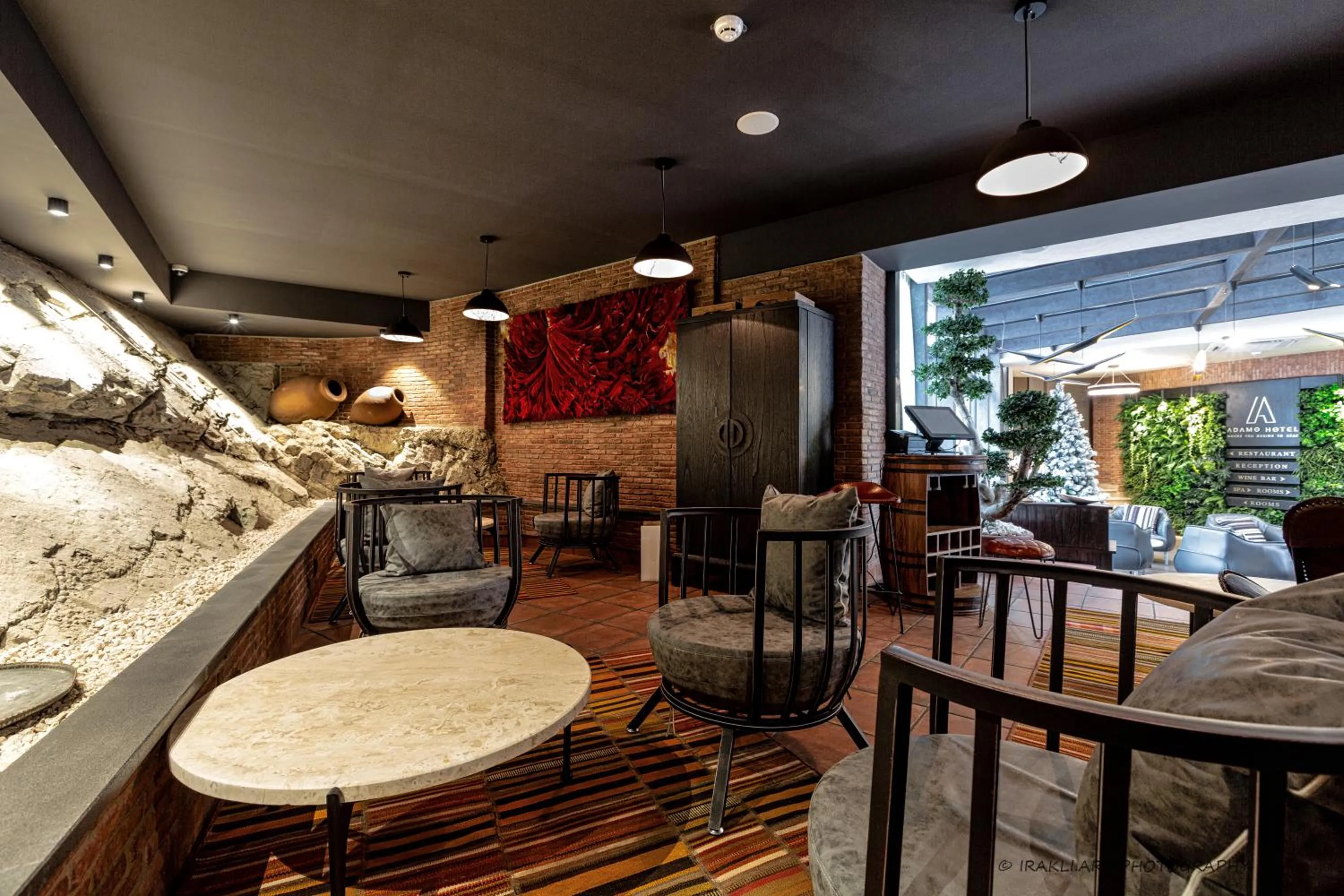 Seating area in Hotel Adamo