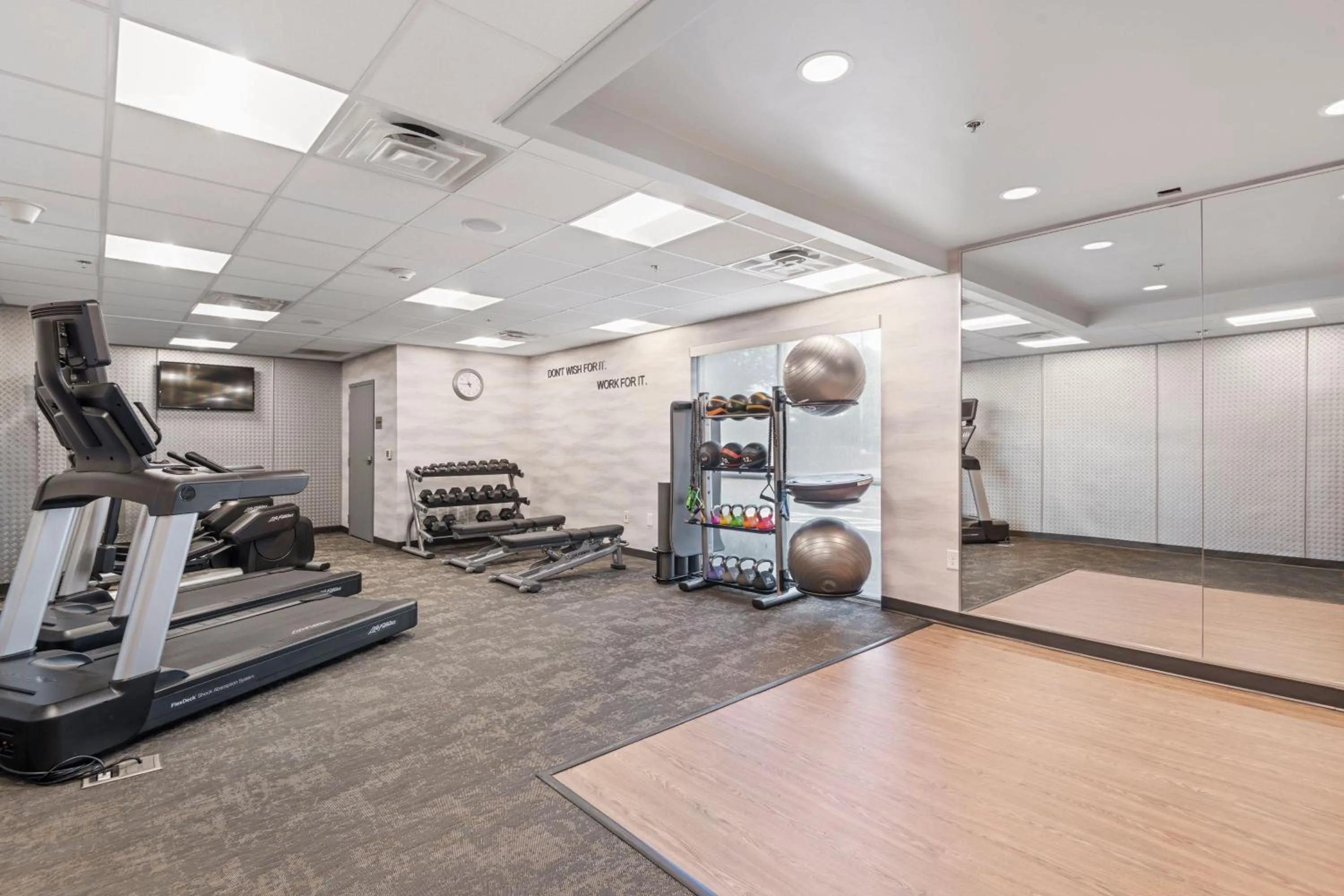 Fitness centre/facilities in Fairfield Inn & Suites by Marriott Hickory