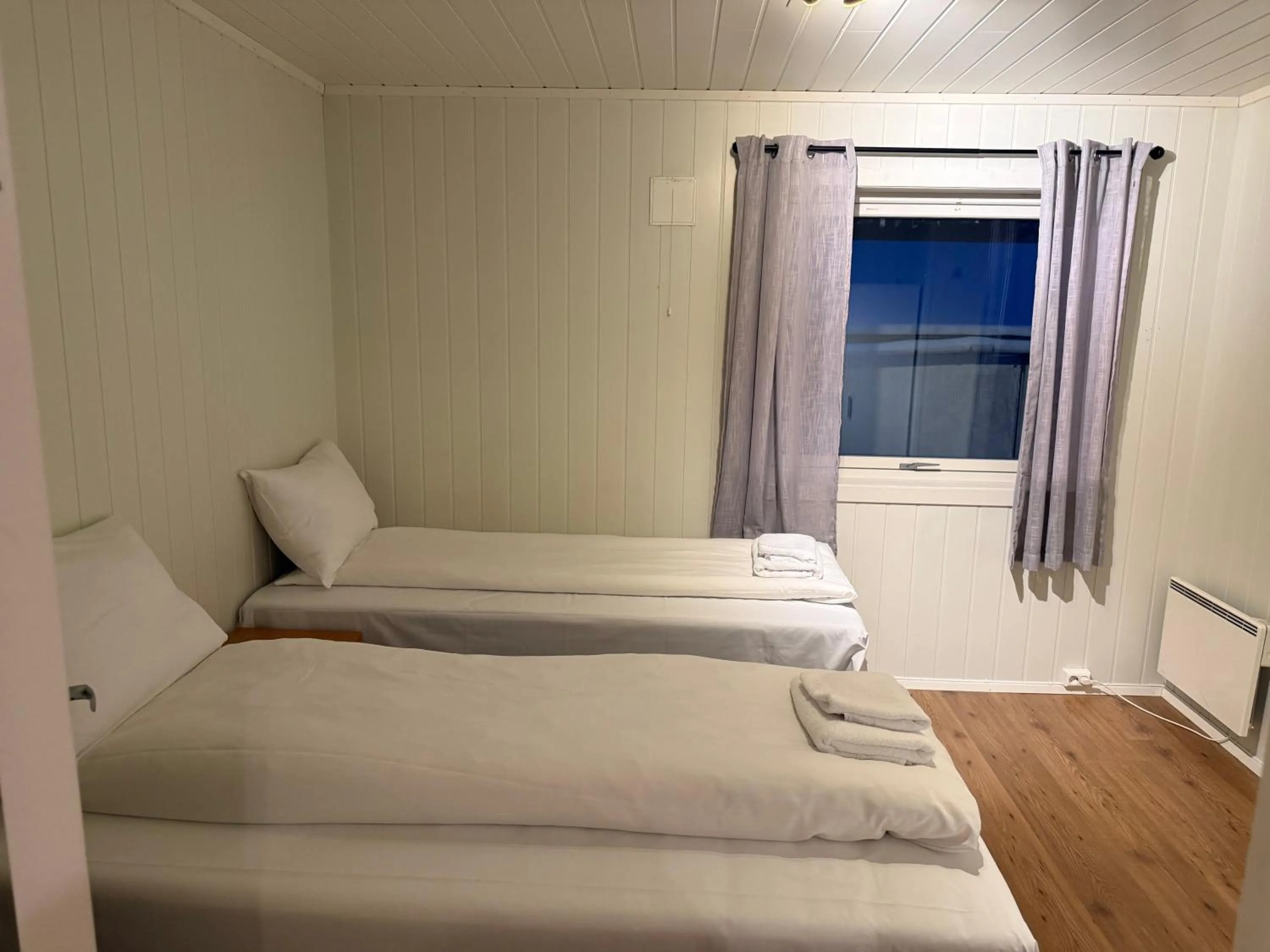 Bed in Kirkenes Hotell