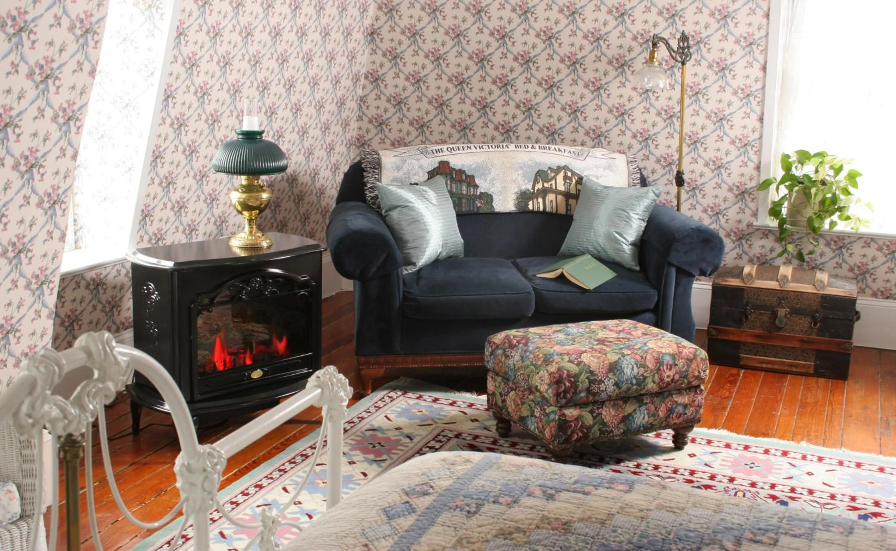 Photo of the whole room in The Queen Victoria