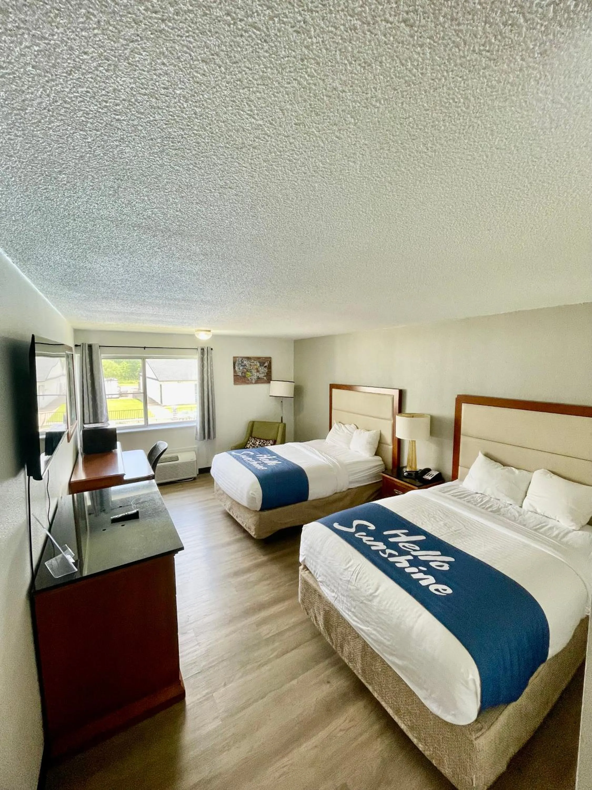 Bed in Days Inn by Wyndham Erie