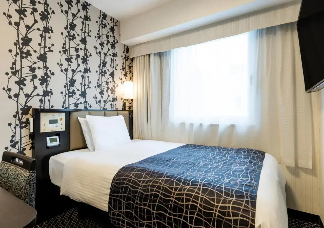 Standard Single Room - Non-Smoking in APA Hotel Yodoyabashi Kitahama Ekimae Standard Single Room - Non-Smoking in APA Hotel Yodoyabashi Kitahama Ekimae