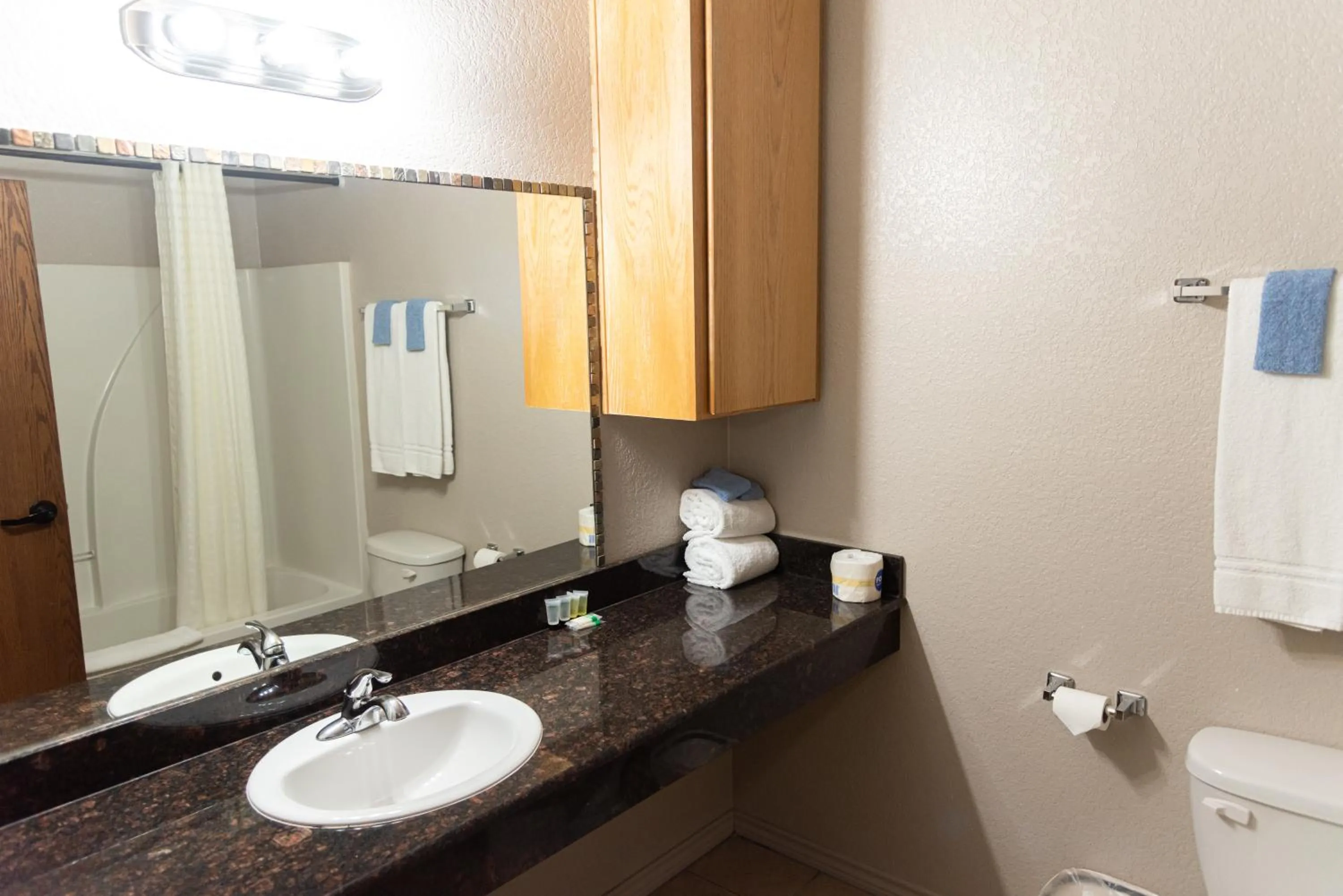 Premium Inn and Suites