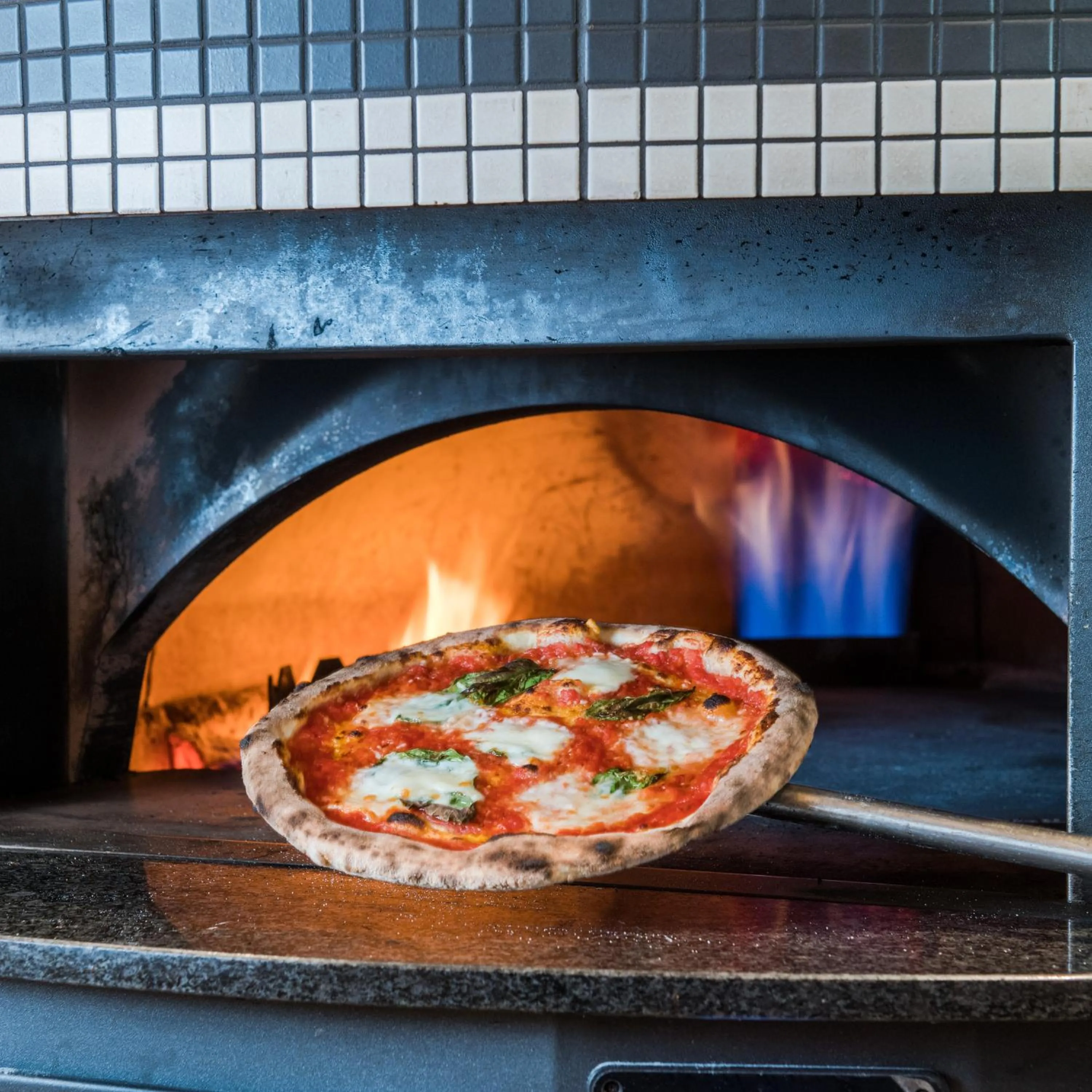 Restaurant/places to eat in Best Western Plus Baker Street Inn